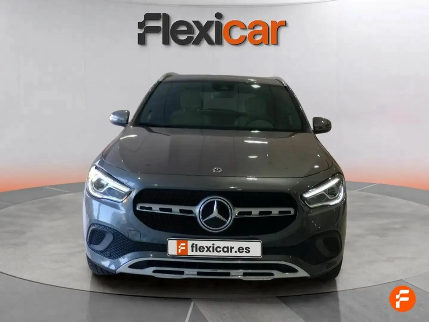 Mercedes-Benz GLA 180 Gris - 2
