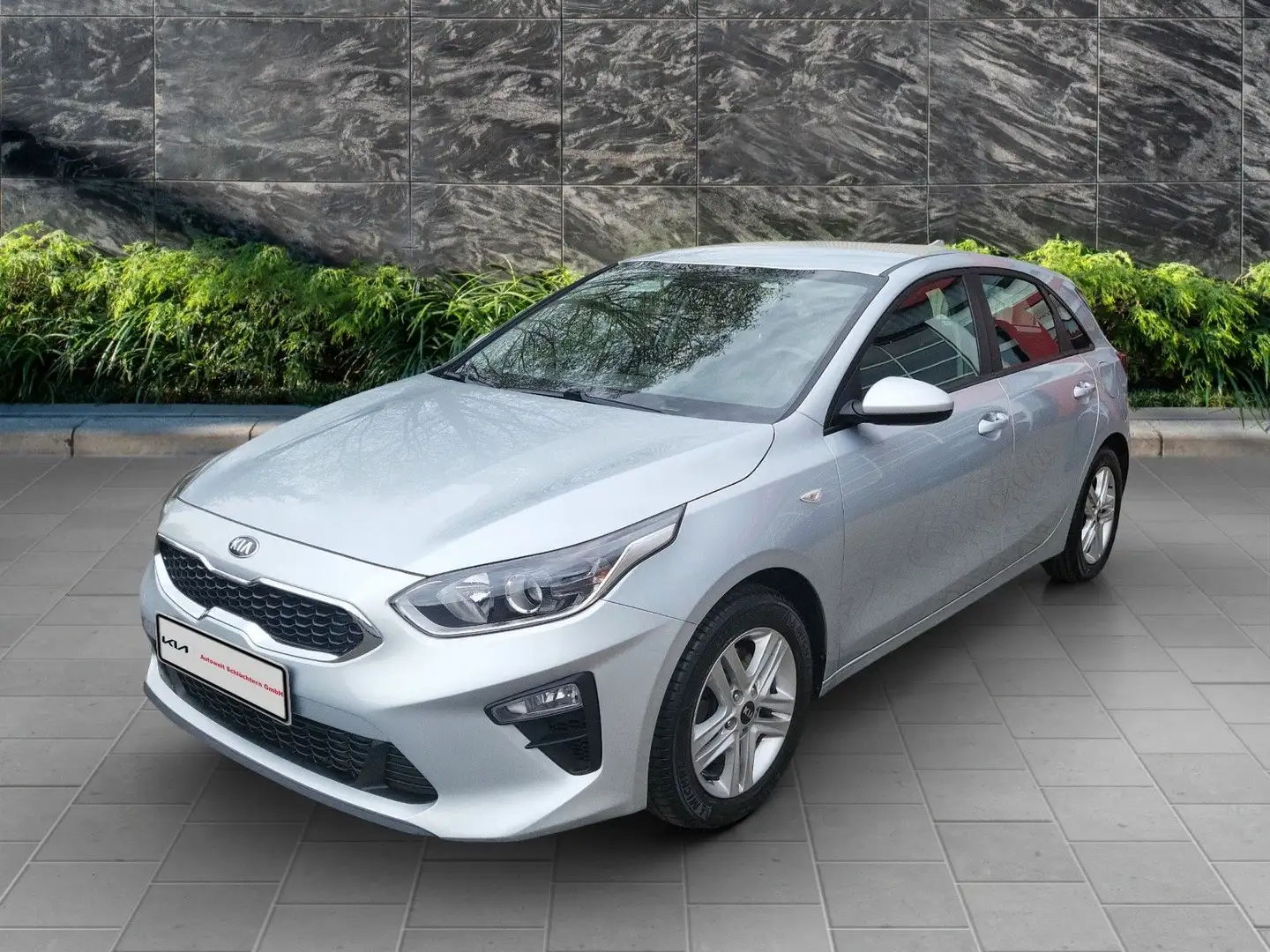 Kia Ceed / cee'd Ceed 1.6 CRDi Edition 7   Emotion-Paket Silber - 1