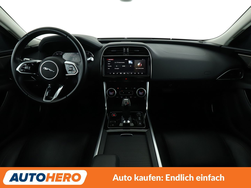 Jaguar XE 25t S Aut.*LED*TEMPO*PDC*MERIDIAN* — photo 12