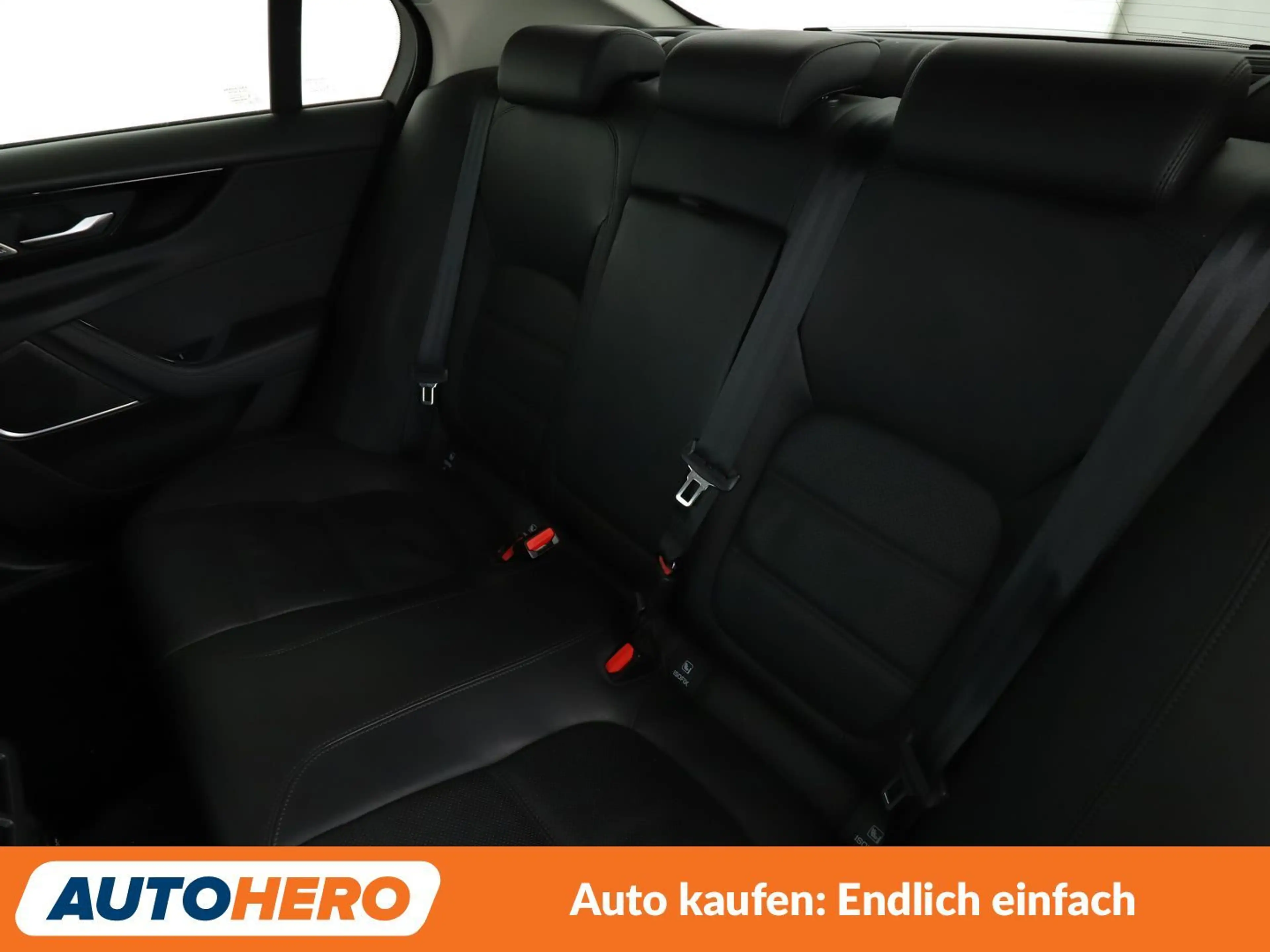 Jaguar XE 25t S Aut.*LED*TEMPO*PDC*MERIDIAN* — photo 14