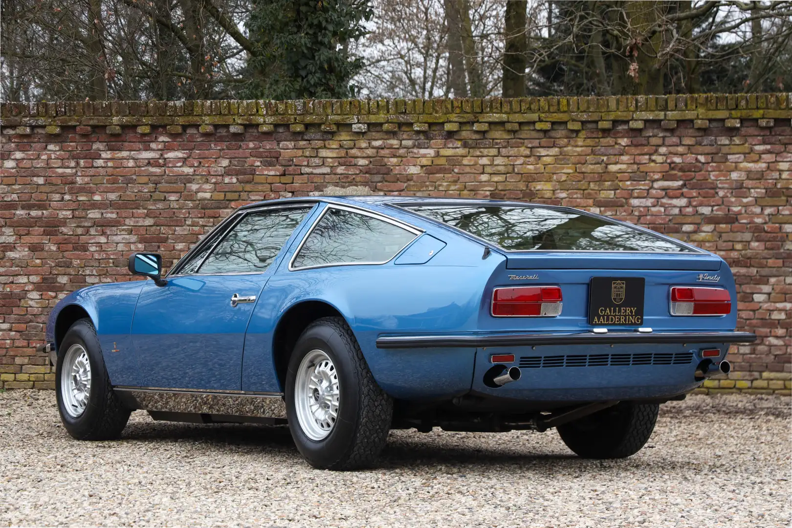 Maserati Indy America 4900 "Blu Ischia" Accompanied by the “Inte Blau - 2