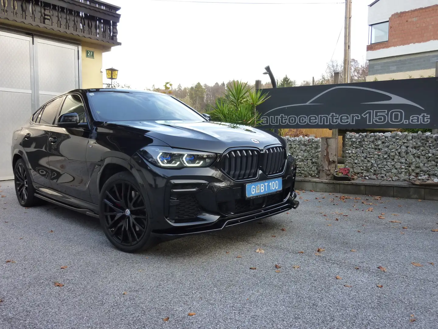 BMW X6 30d x-drive M-Sport*Lader*Pano*Sitzklima*MEGAOPTIK Schwarz - 2