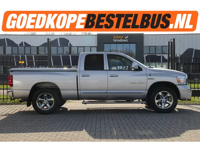 Dodge RAM 5.7 HEMI V8 / Laramie / 6 Zitter / LPG / Trekhaak