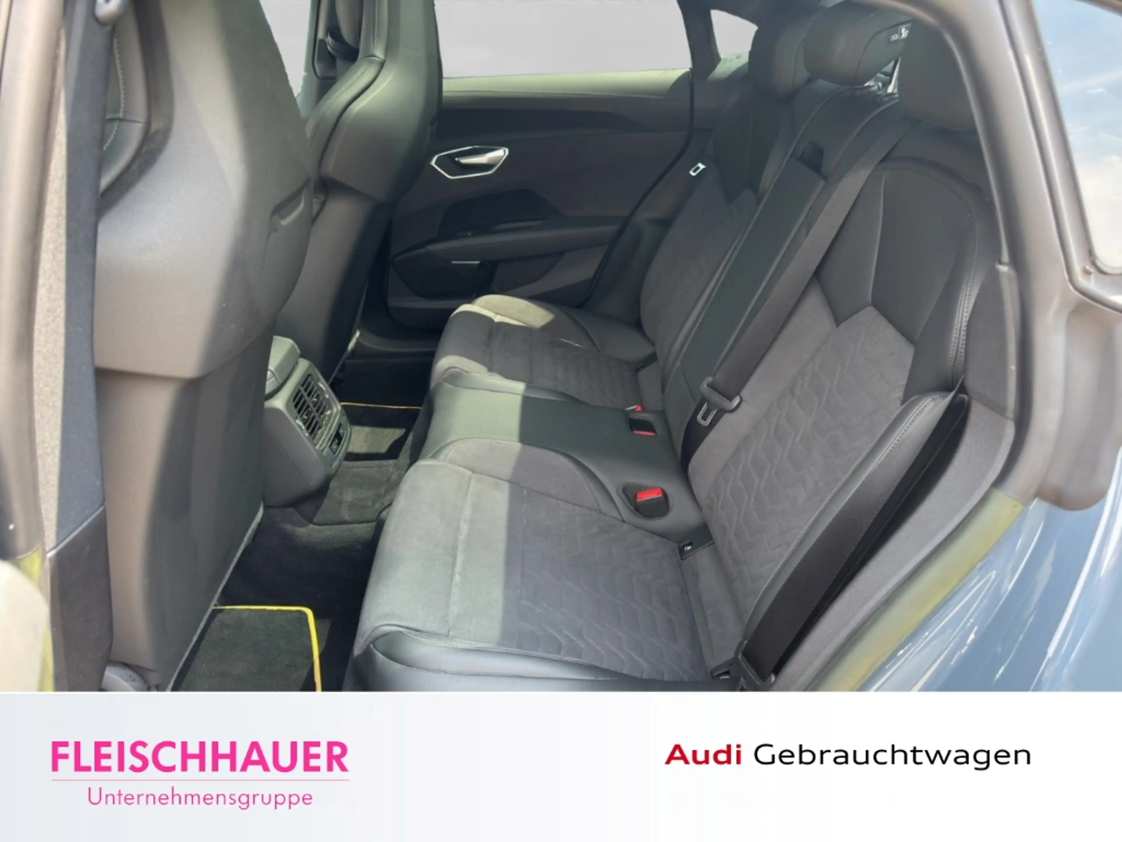 Audi e-tron GT quattro Luftfederung  Panorama Navi Leder Matrix B — photo 15
