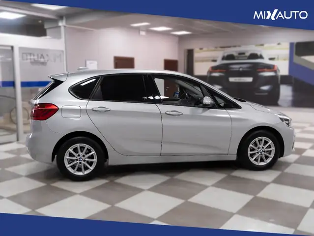 BMW 2 Series view 5