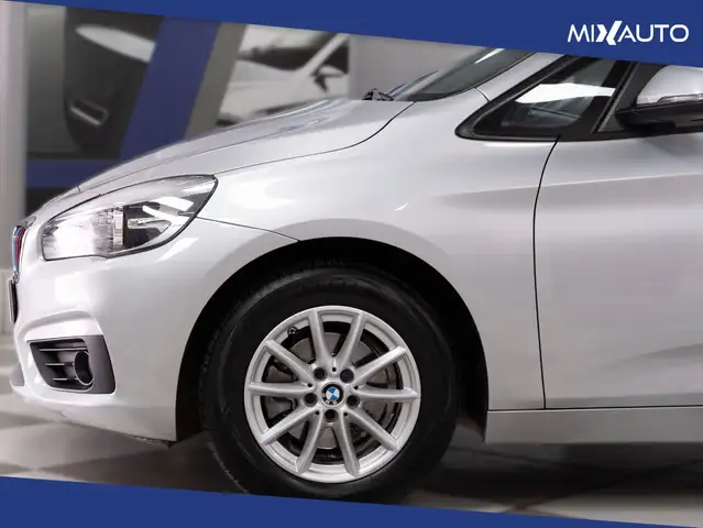 BMW 2 Series view 7