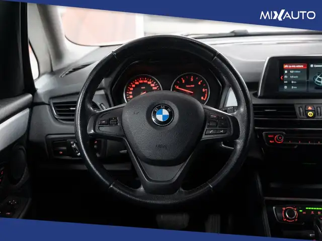 BMW 2 Series view 11