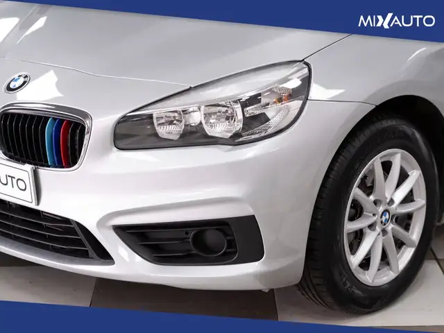 BMW 2 Series view 8