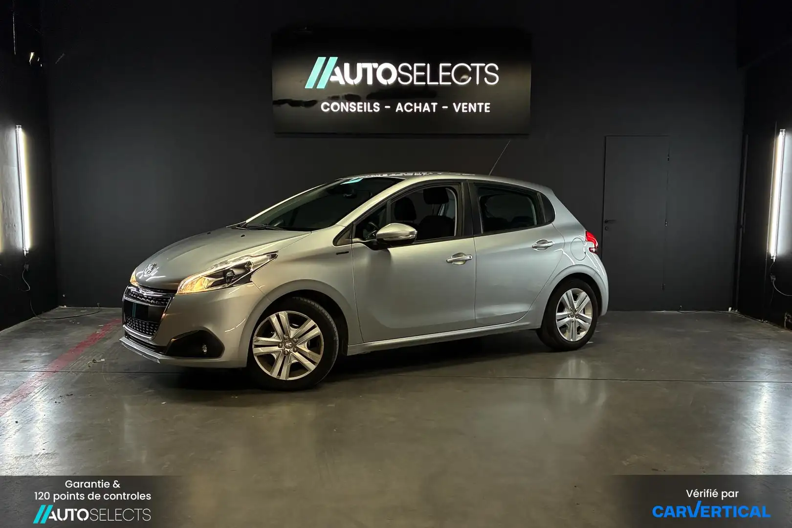 Peugeot 208 Signature | 1,2 Puretech 82cv | Distribution neuve Gris - 1