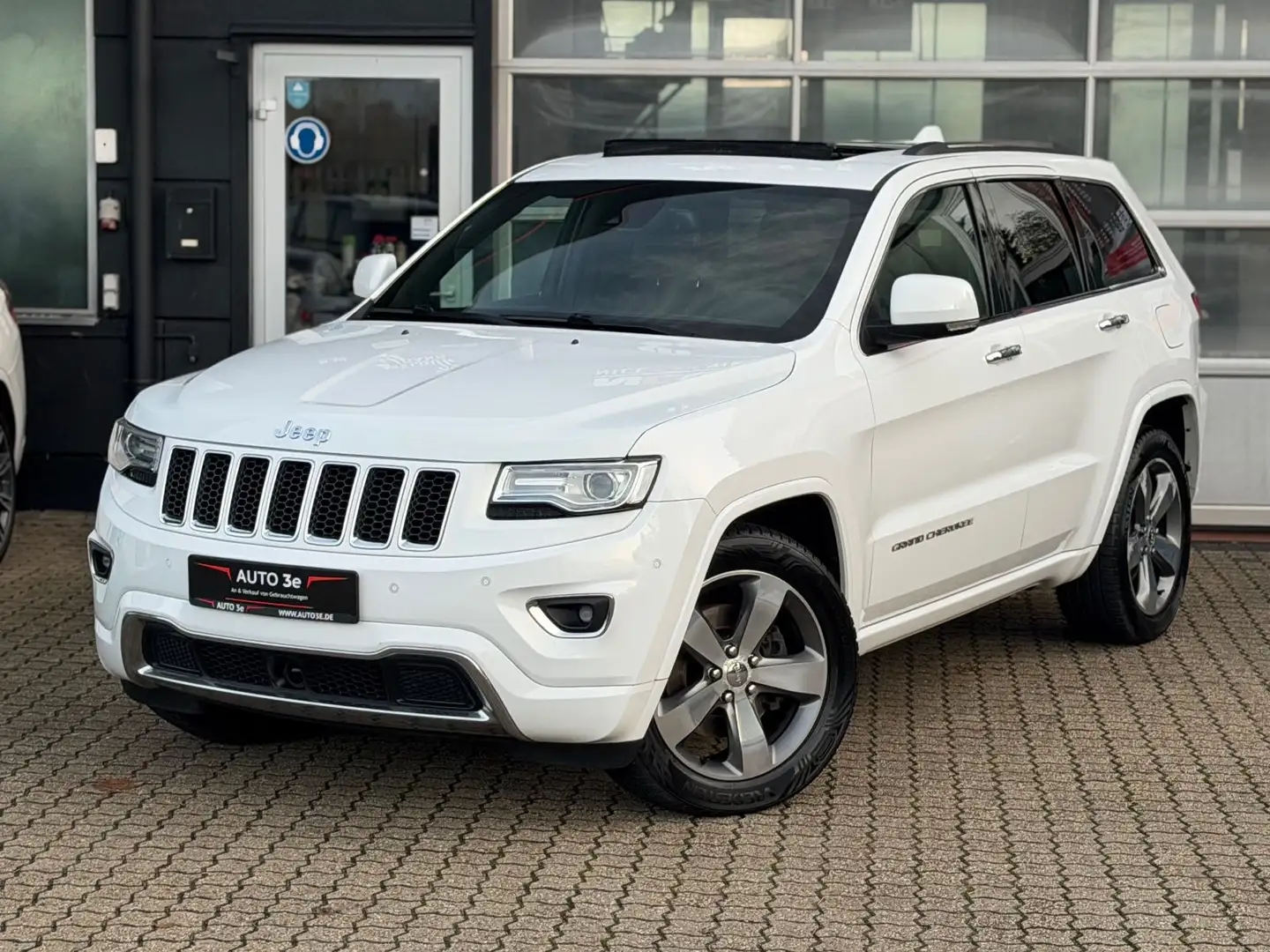 Jeep Grand Cherokee 3.0 CRD Overland Panorama... Weiß - 2