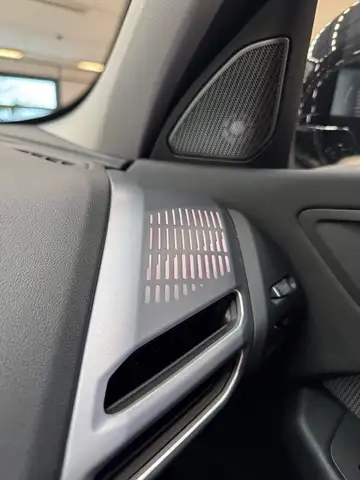 BMW 1 Series view 9