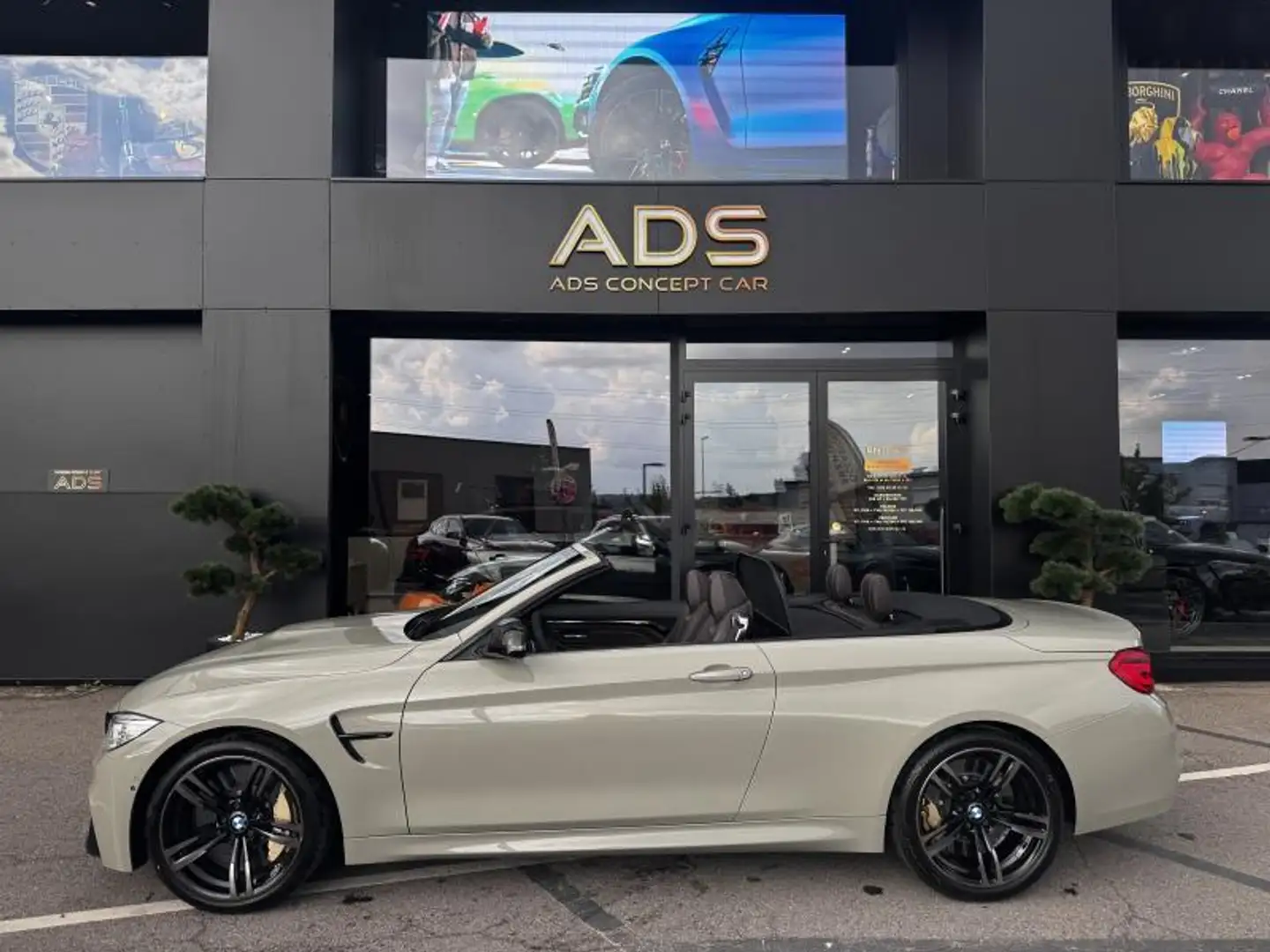 BMW M4 Performance Cabriolet Beige - 2