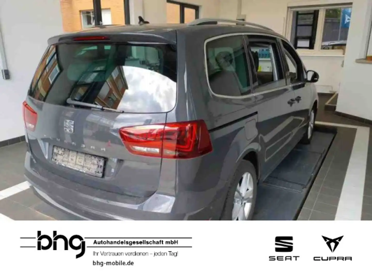 SEAT Alhambra 2.0 TDI Ecomotive XCELLENCE Grau - 2