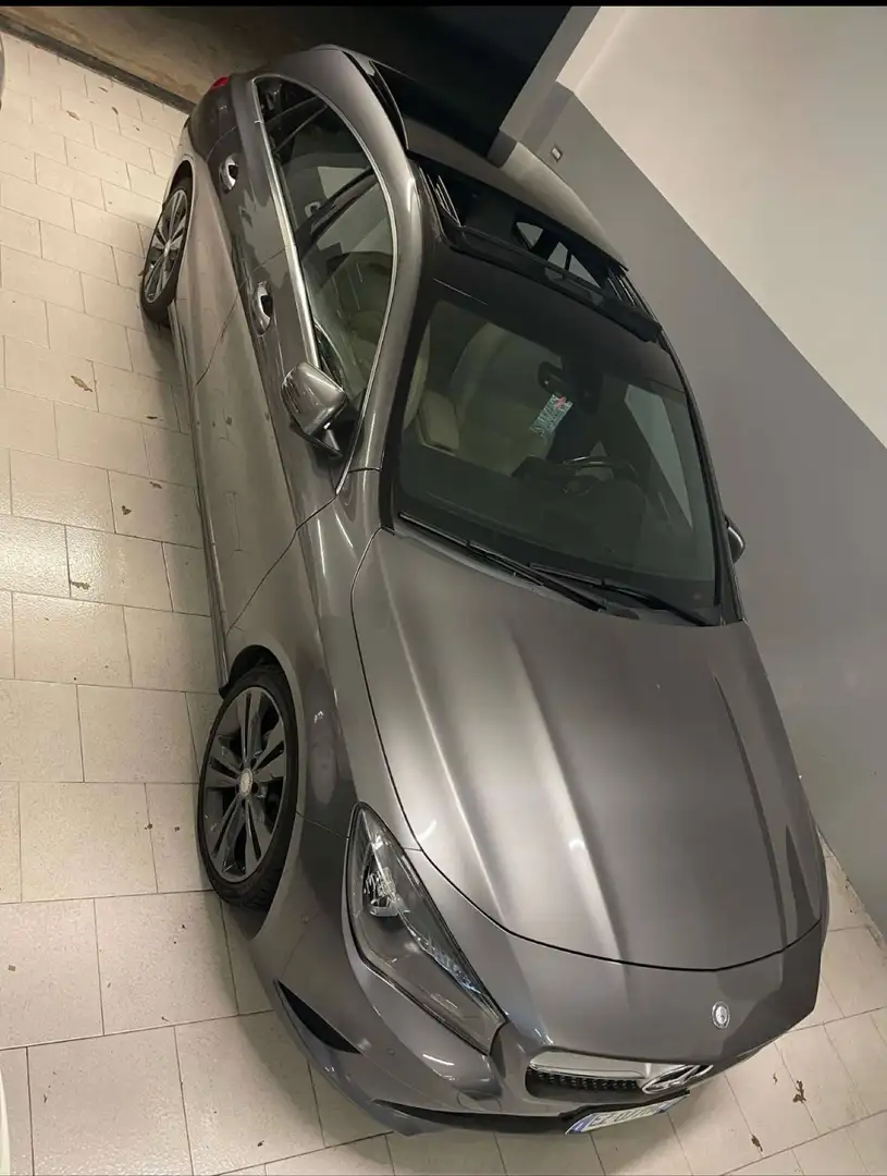 Mercedes-Benz CLA 200 Shooting Brake d (cdi) Sport Grigio - 1