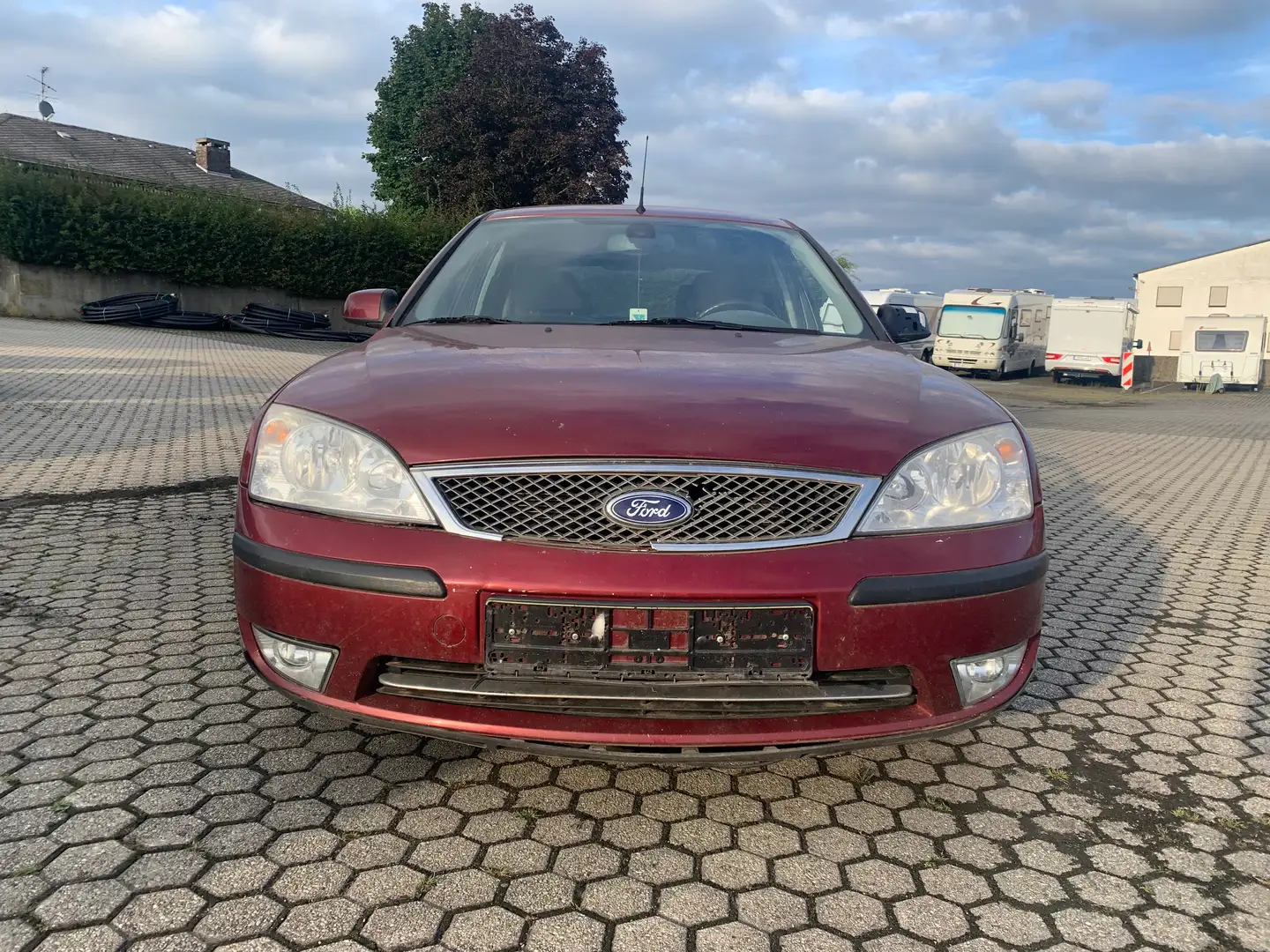 Ford Mondeo Ghia Rot - 1