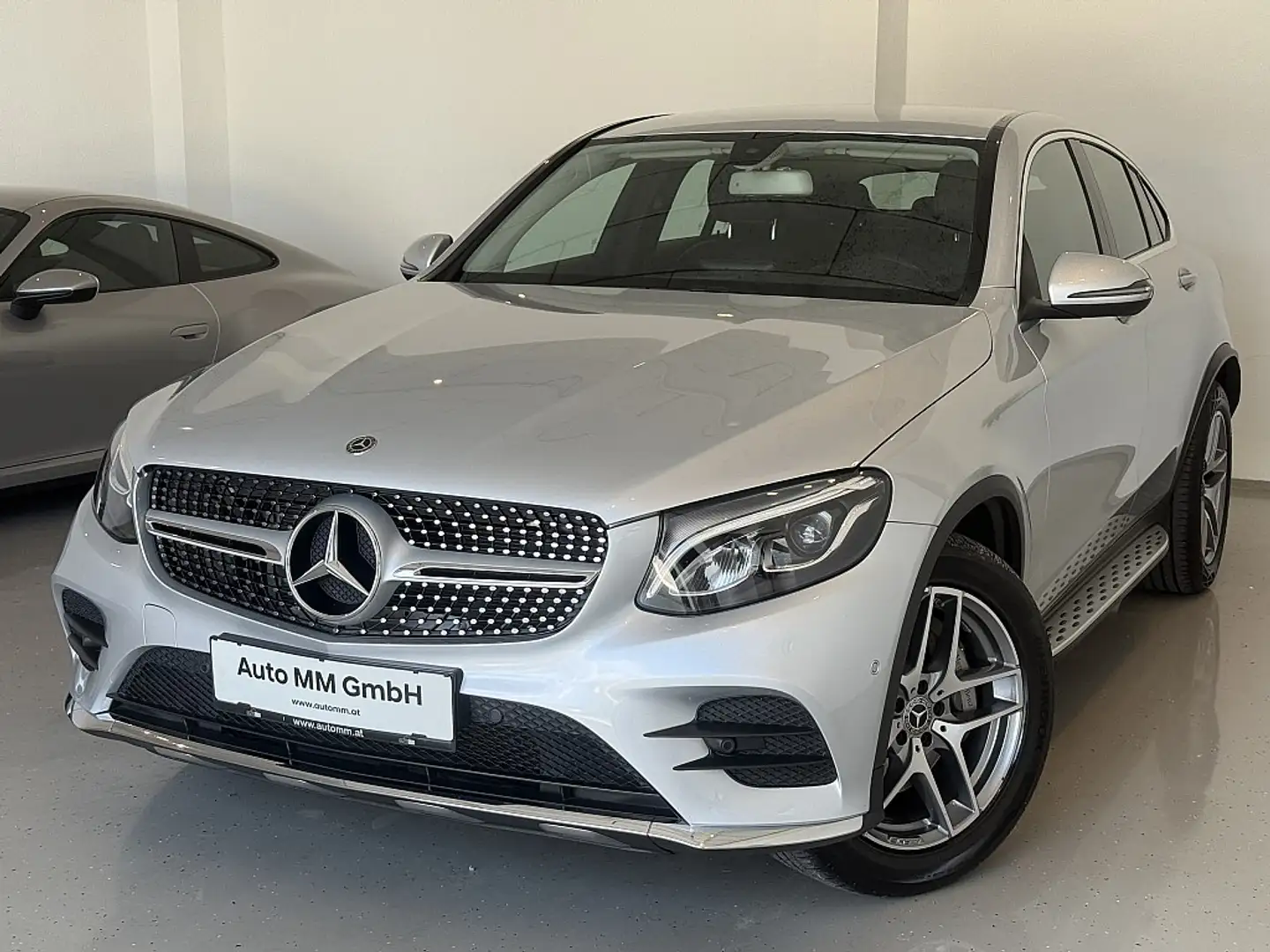 Mercedes-Benz GLC 220 d Coupé 4MATIC Aut. AHK Gris - 1