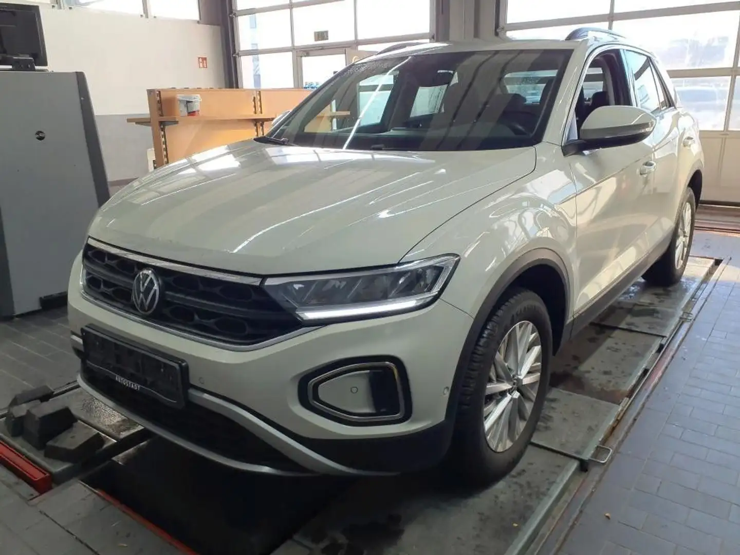 Volkswagen T-Roc Life 1,0 TSI OPF 6-Gang Grau - 2