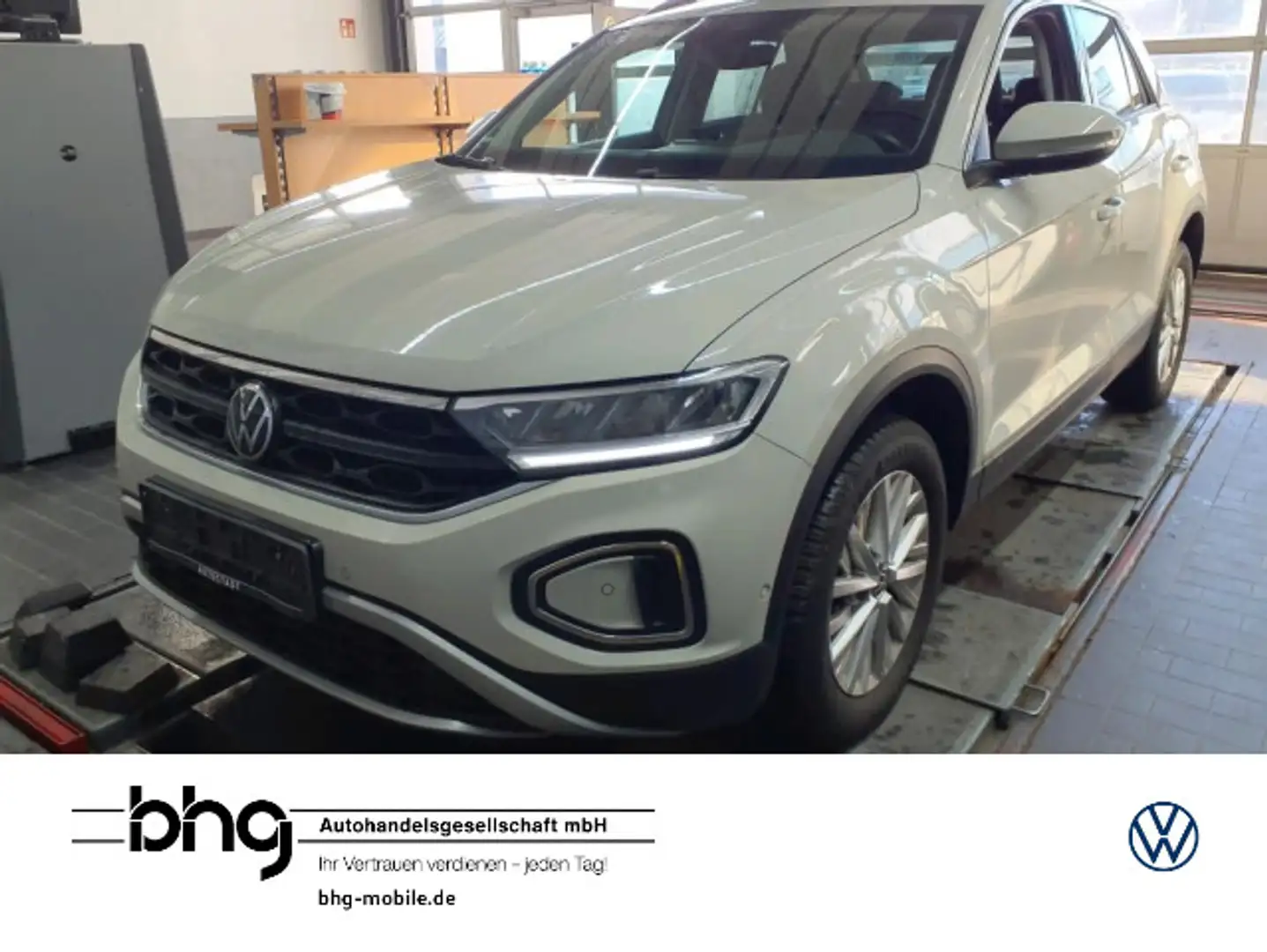 Volkswagen T-Roc Life 1,0 TSI OPF 81 kW 6-Gang Grau - 1