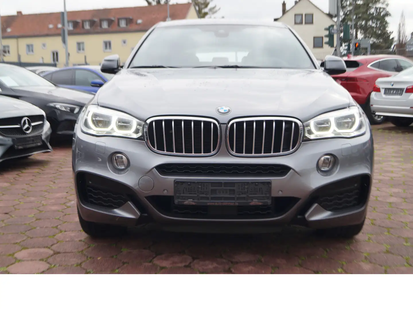 BMW X6 xDrive 50i M Sport INDIVIDUAL ACC SOFT HUD Grey - 2