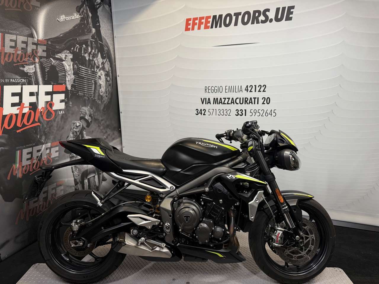 Triumph Street Triple 765