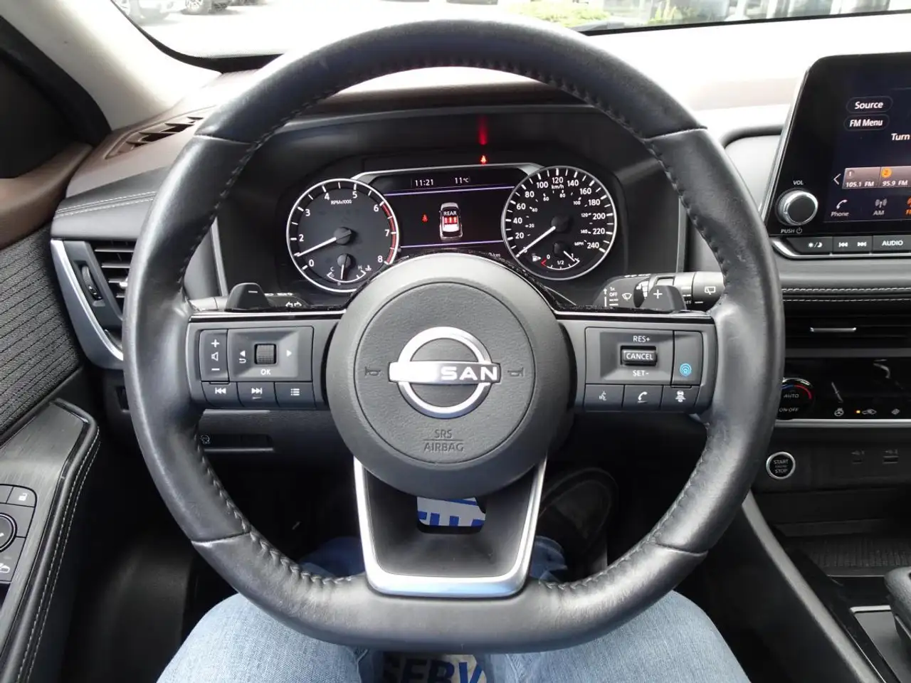 Nissan Rogue снимка Nissan Rogue