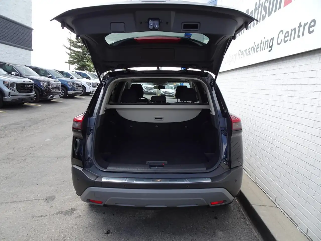 Nissan Rogue снимка Nissan Rogue