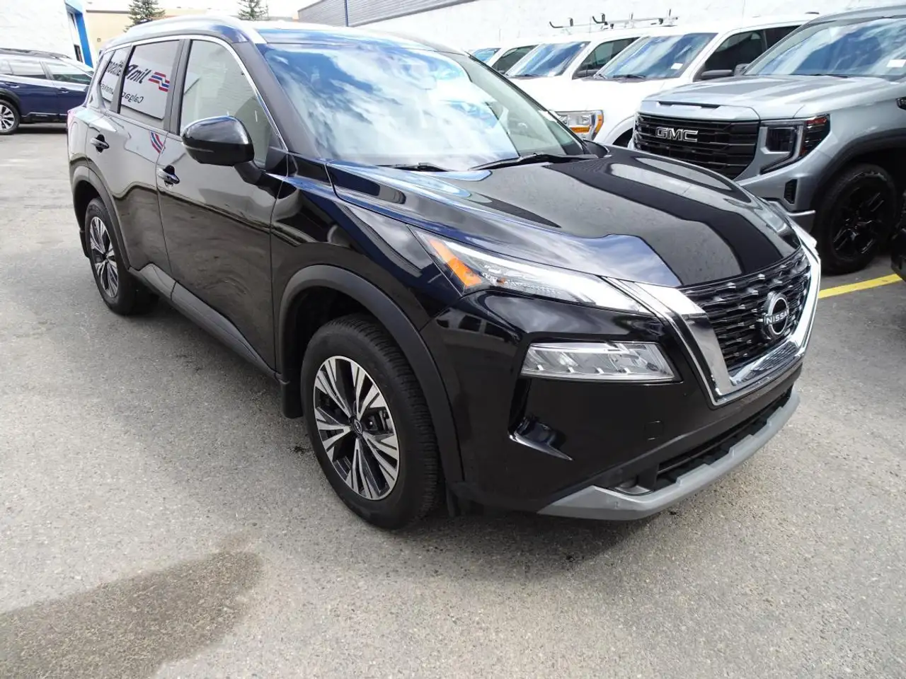 Nissan Rogue снимка Nissan Rogue