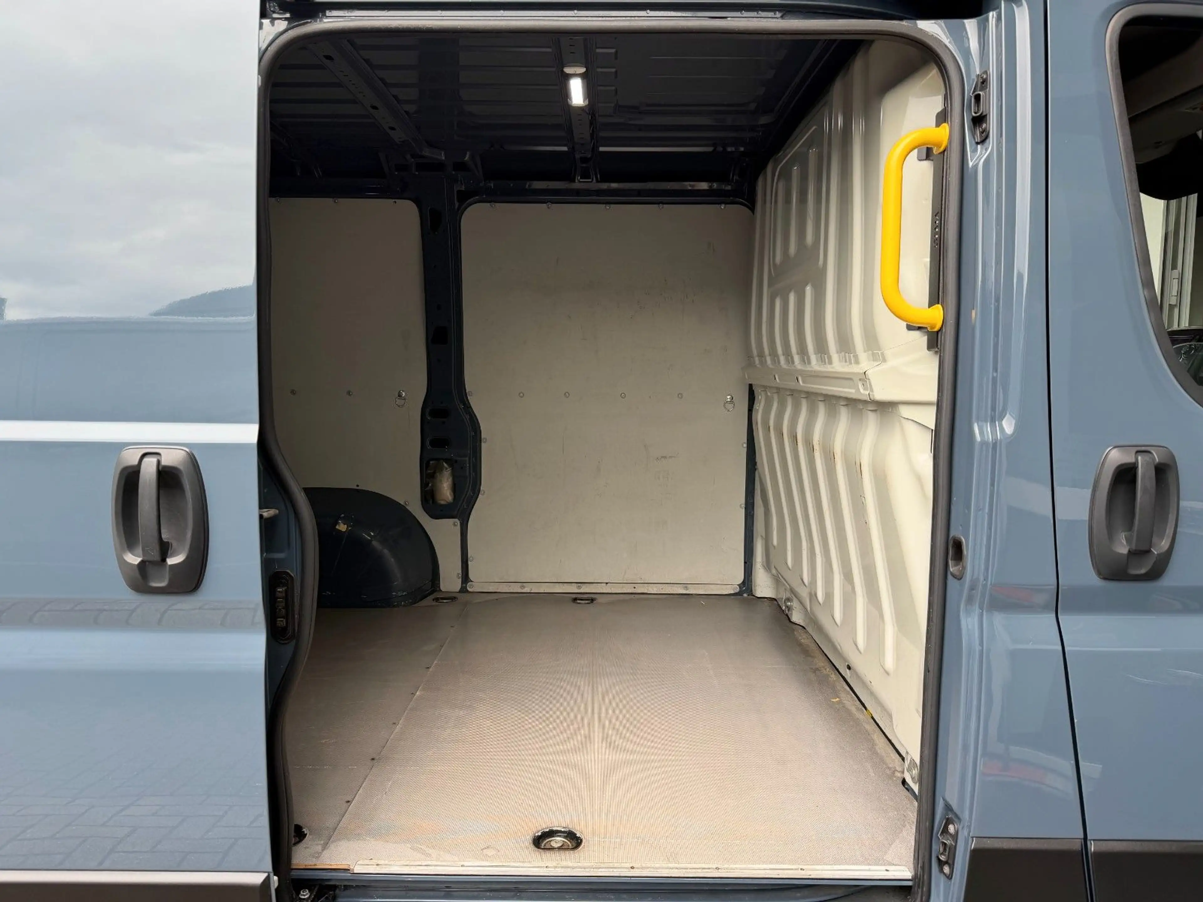 Peugeot Boxer Kasten 328 2.2BlueHDi 120 Pro*TÜV&Insp.NEU — photo 15