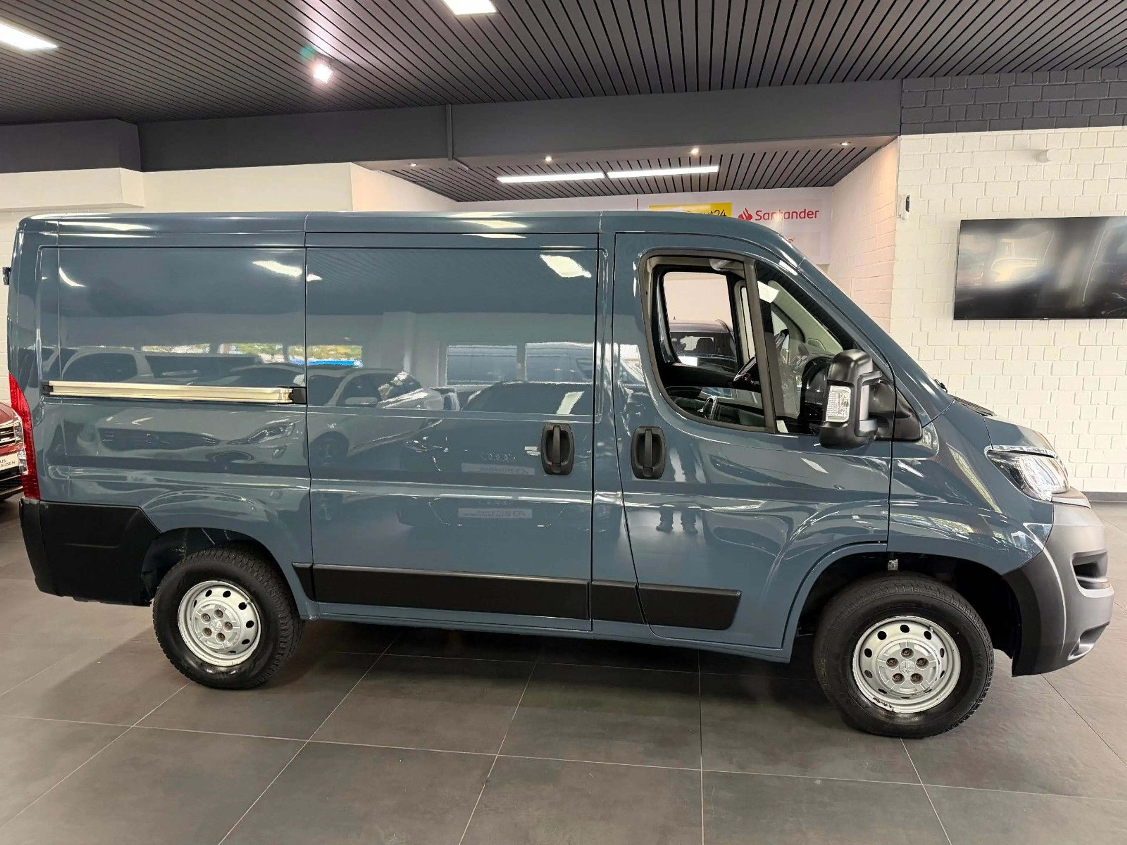 Peugeot Boxer Kasten 328 2.2BlueHDi 120 Pro*TÜV&Insp.NEU — photo 4