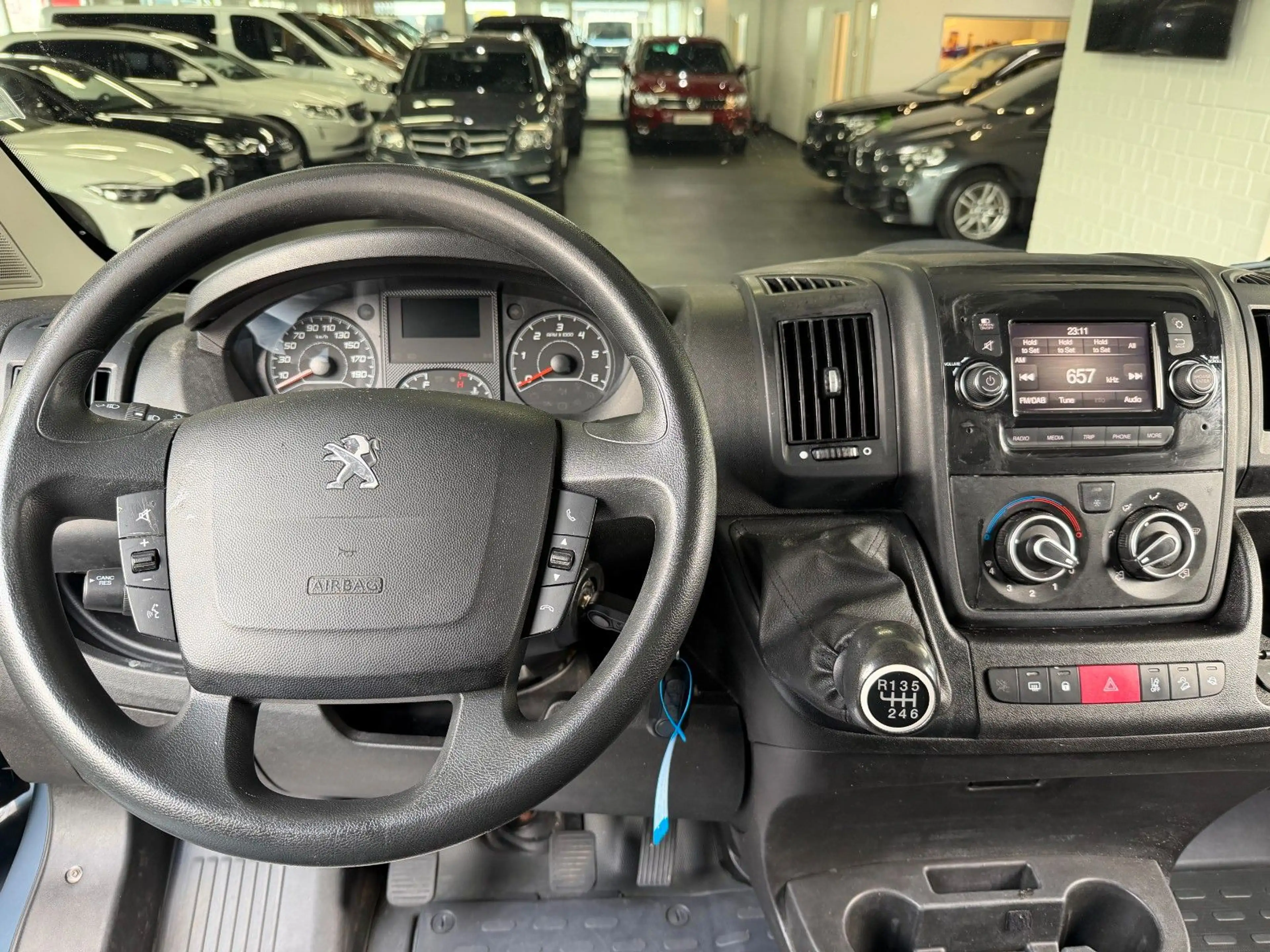 Peugeot Boxer Kasten 328 2.2BlueHDi 120 Pro*TÜV&Insp.NEU — photo 11