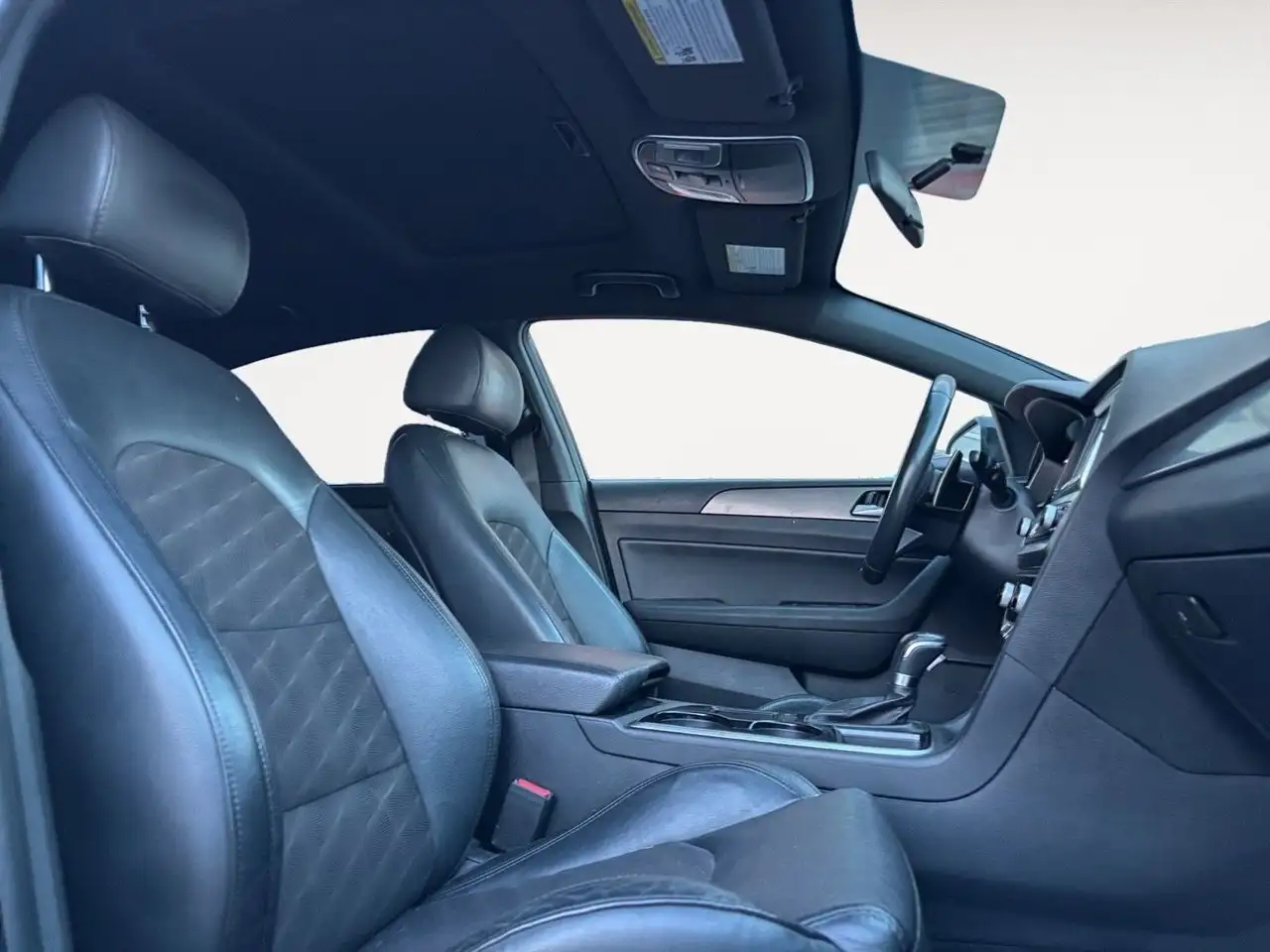 Hyundai SONATA снимка Hyundai SONATA