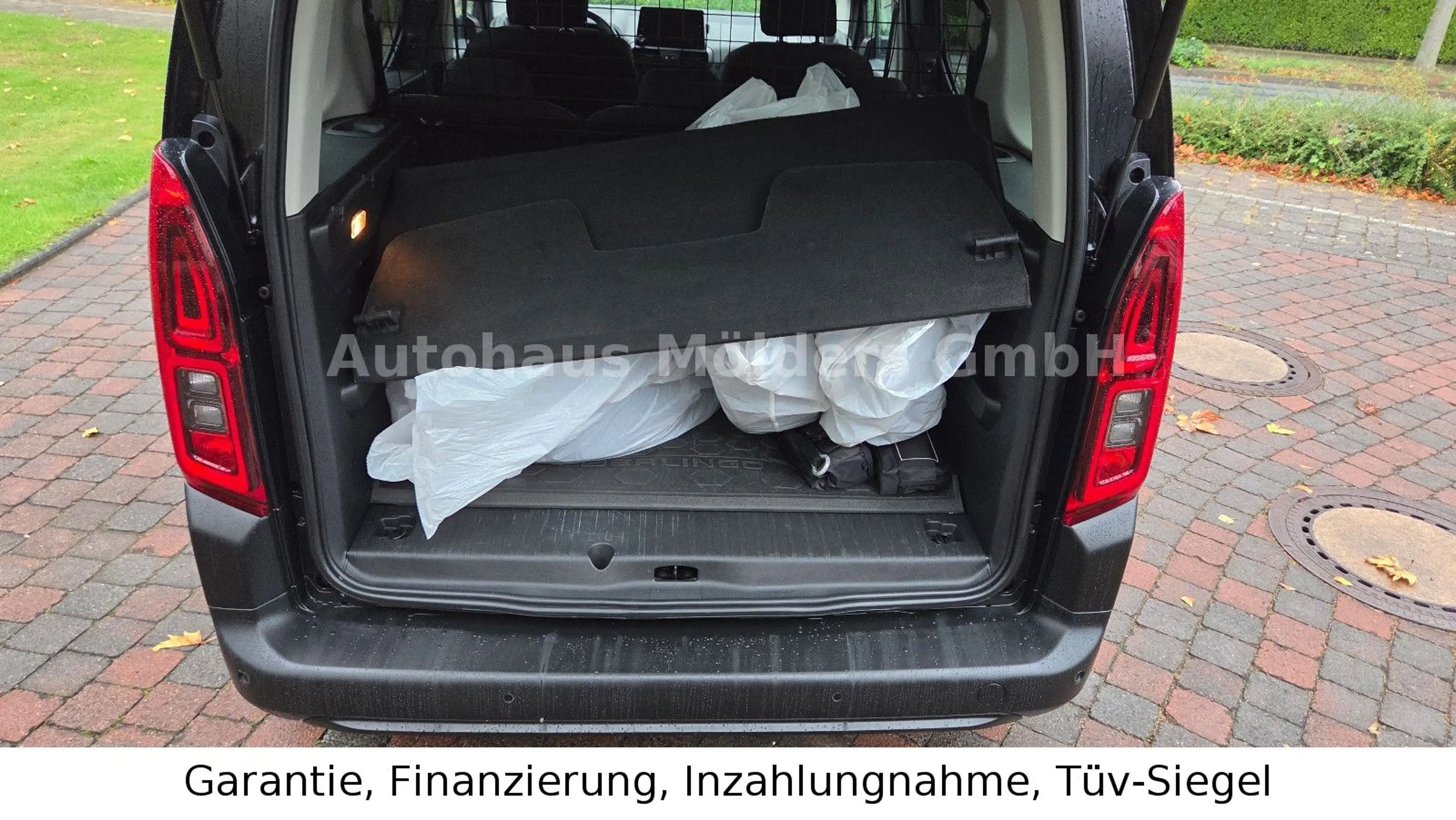 Citroen Berlingo 1,2 Shine *Garantie*Navi*219€ mtl. — photo 11