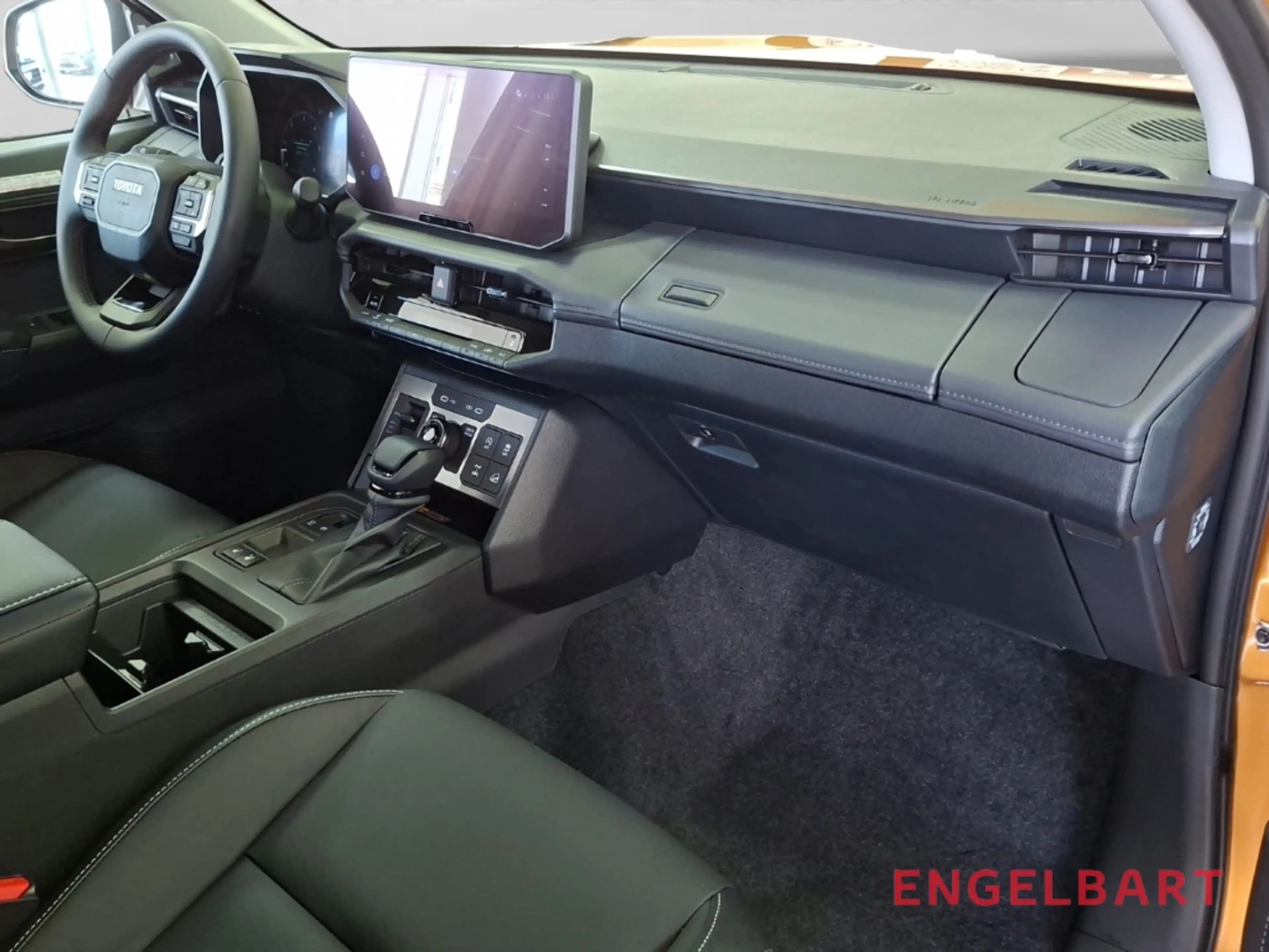 Toyota Hilux 2.8D Mild Hybrid Double Cab Invincible — photo 11