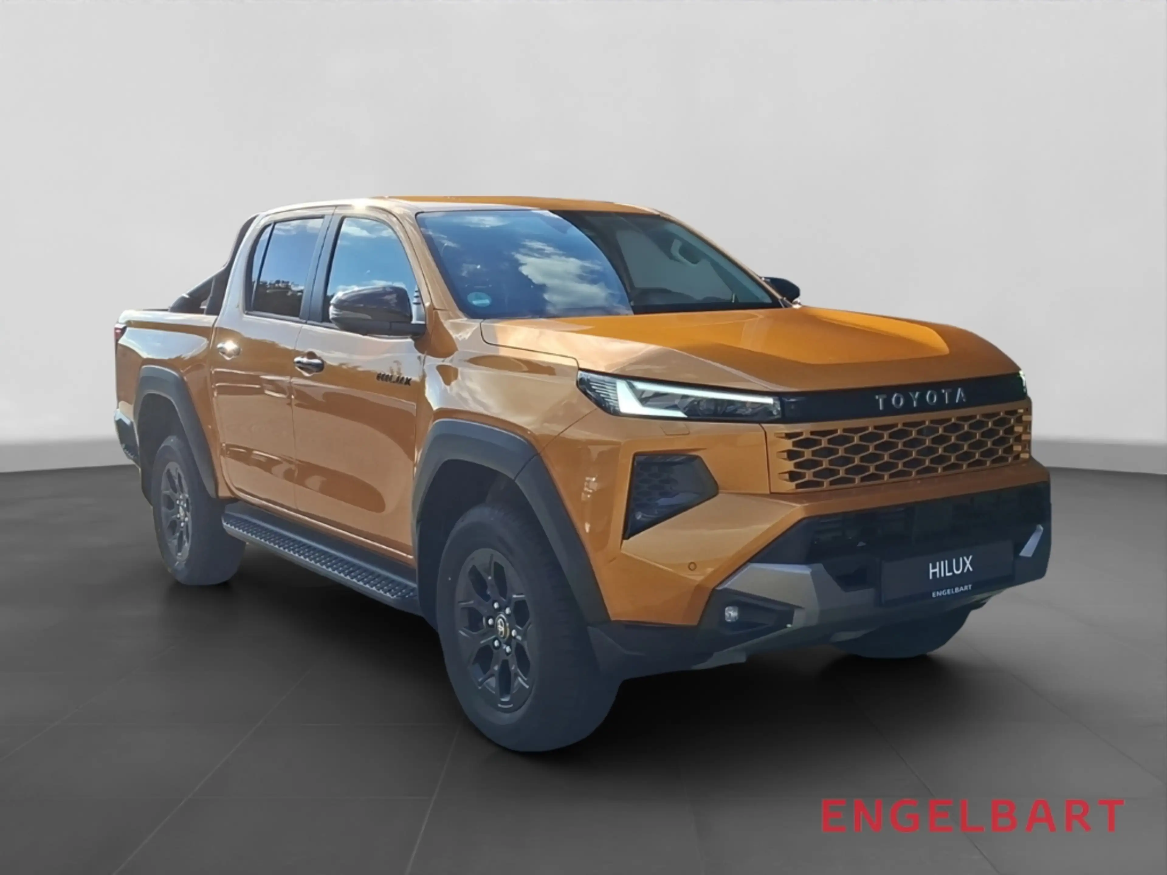 Toyota Hilux 2.8D Mild Hybrid Double Cab Invincible — photo 6