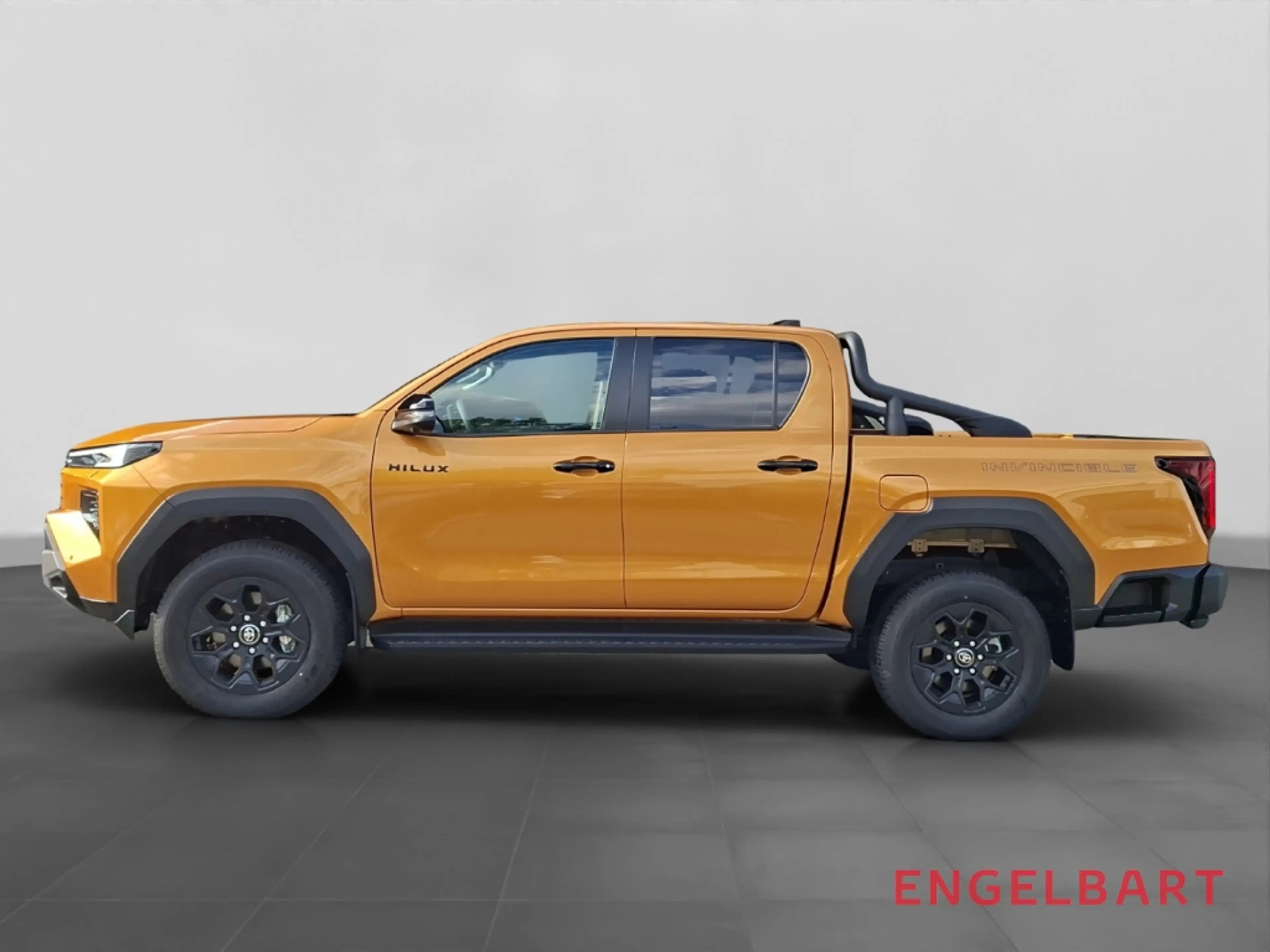 Toyota Hilux 2.8D Mild Hybrid Double Cab Invincible — photo 2
