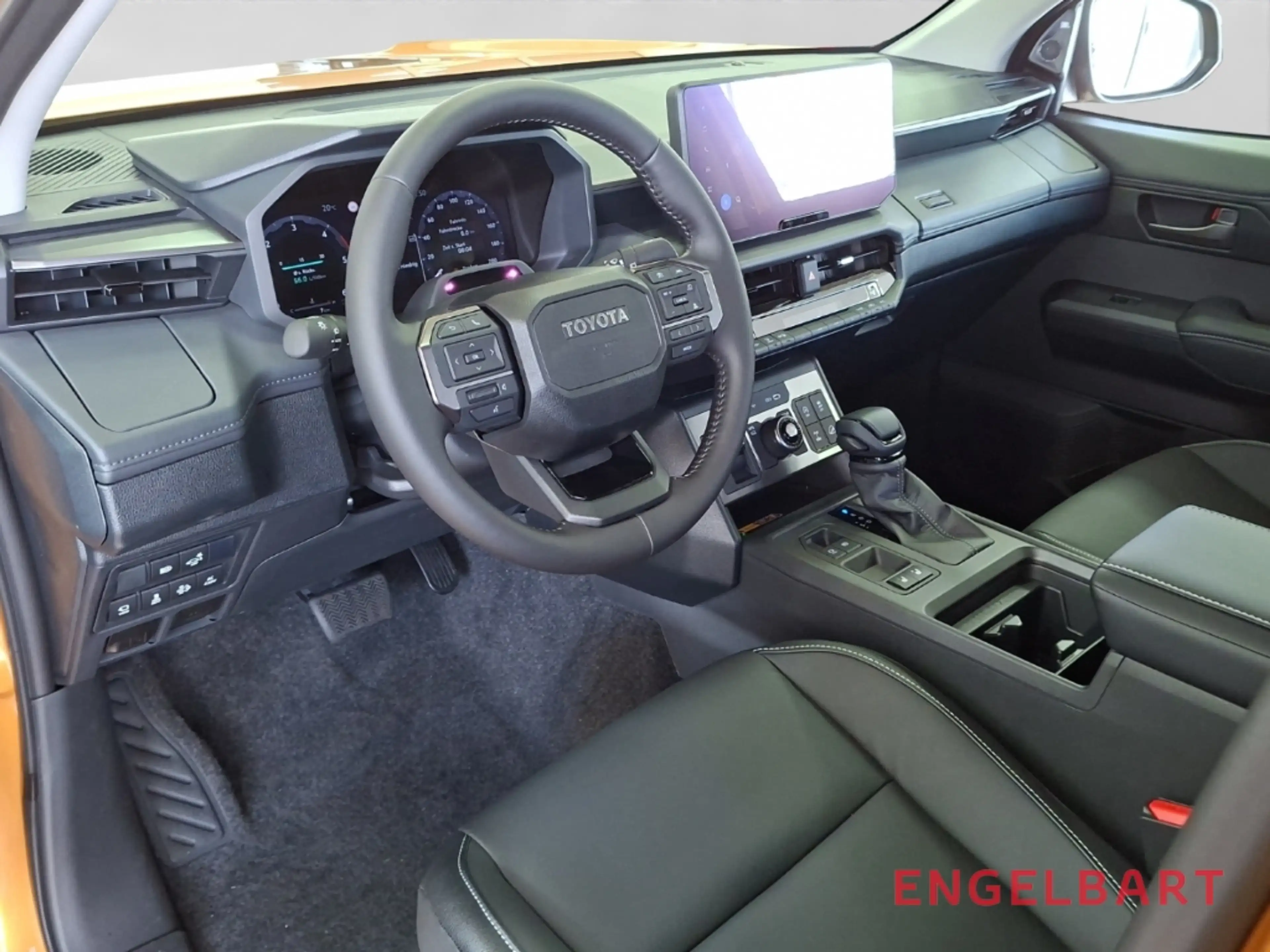 Toyota Hilux 2.8D Mild Hybrid Double Cab Invincible — photo 7