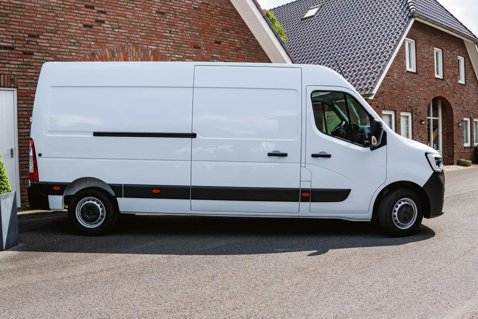 Renault Master 2.3 dCi 135PK L3H2 NAVI CAMERA PDC V+A Renault Mas Wit - 2