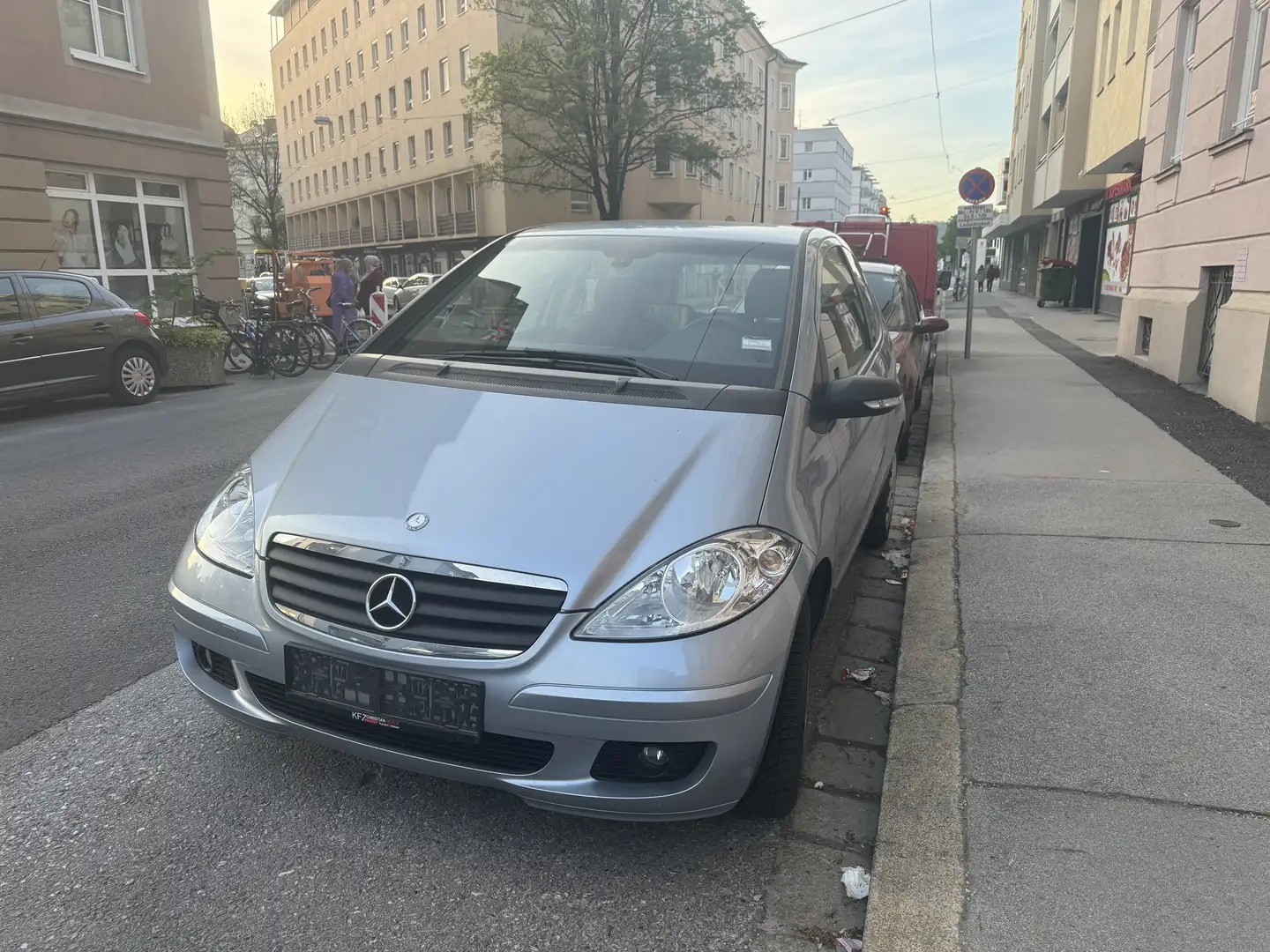 Mercedes-Benz A 160 A-Edition Avantgarde CDI Blau - 1