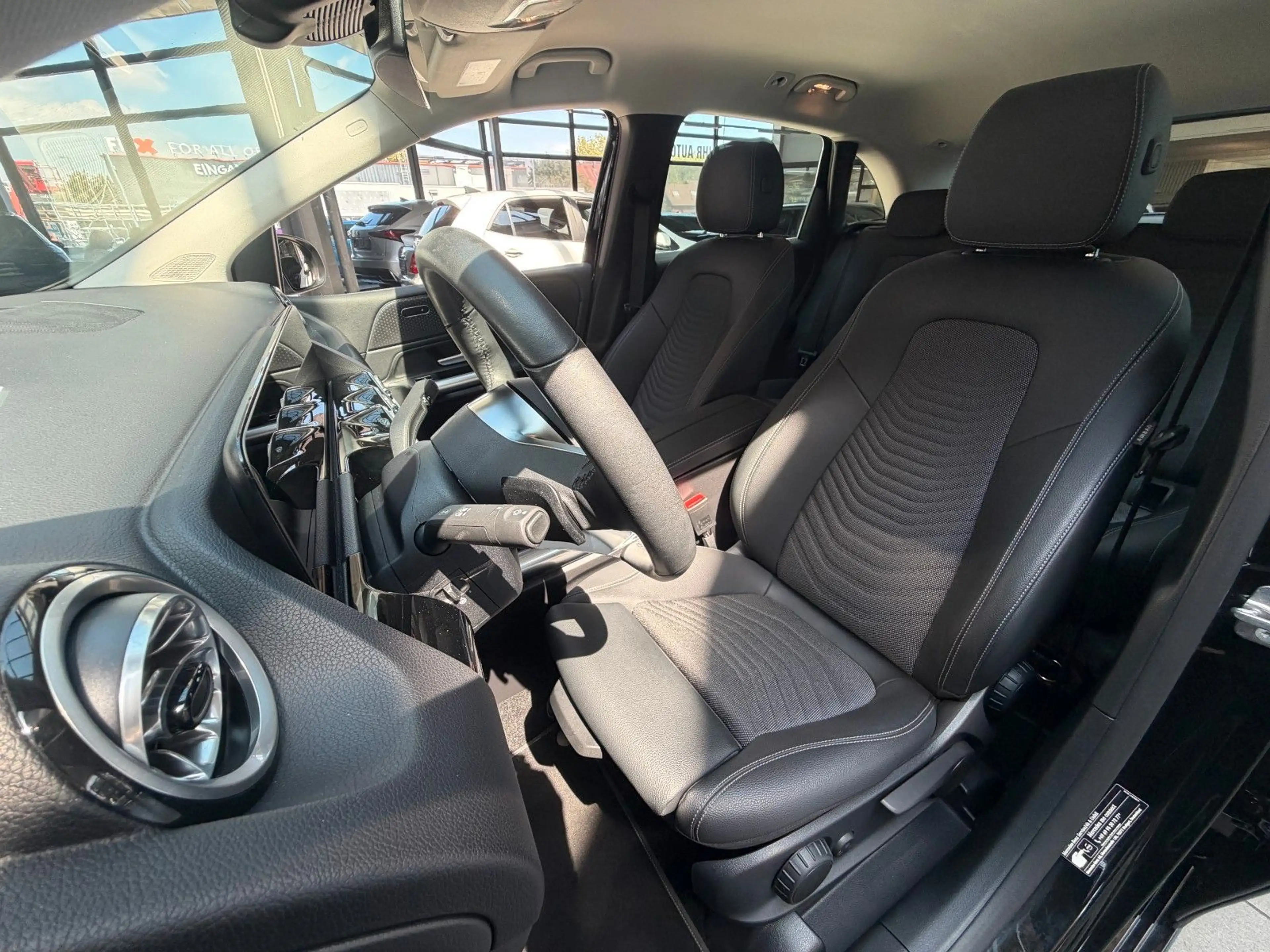 Mercedes-Benz B 200 Kamera, Wenig Km, Anhänga — photo 14