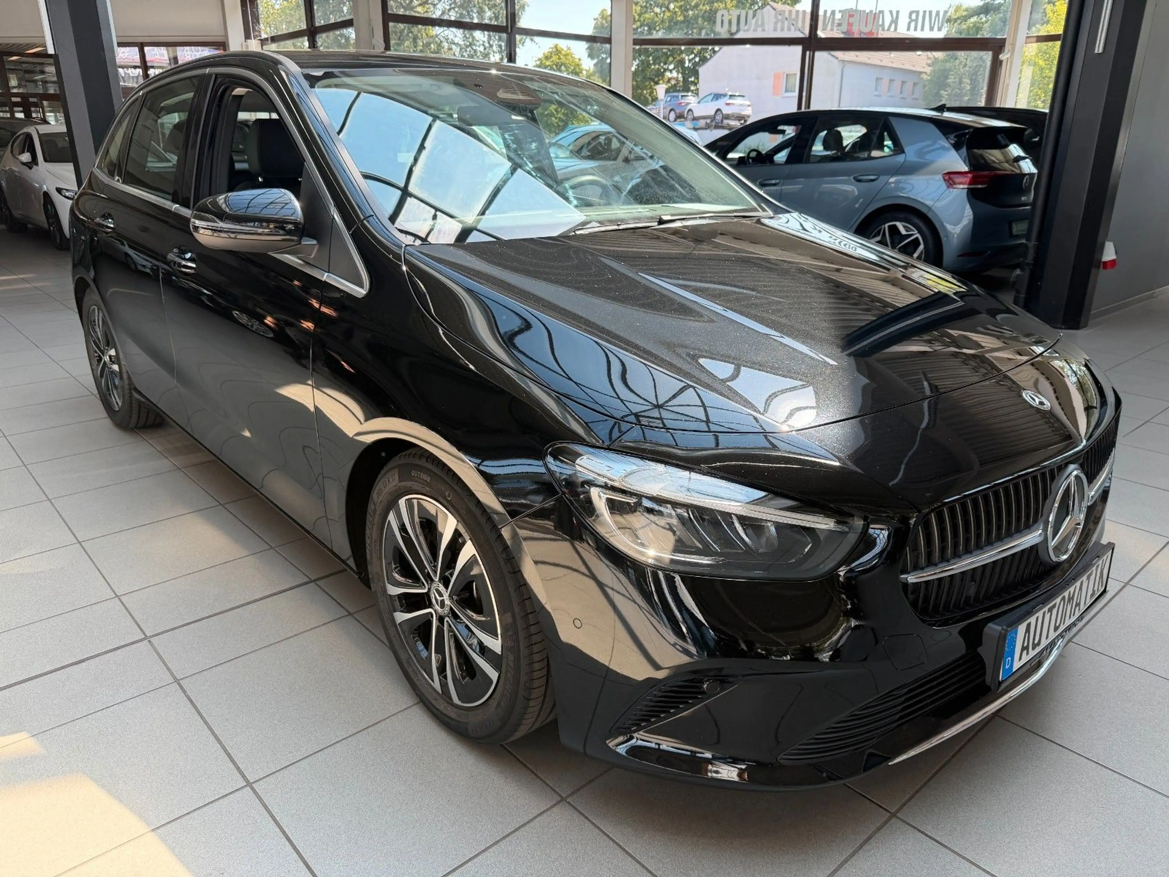 Mercedes-Benz B 200 Kamera, Wenig Km, Anhänga — photo 3