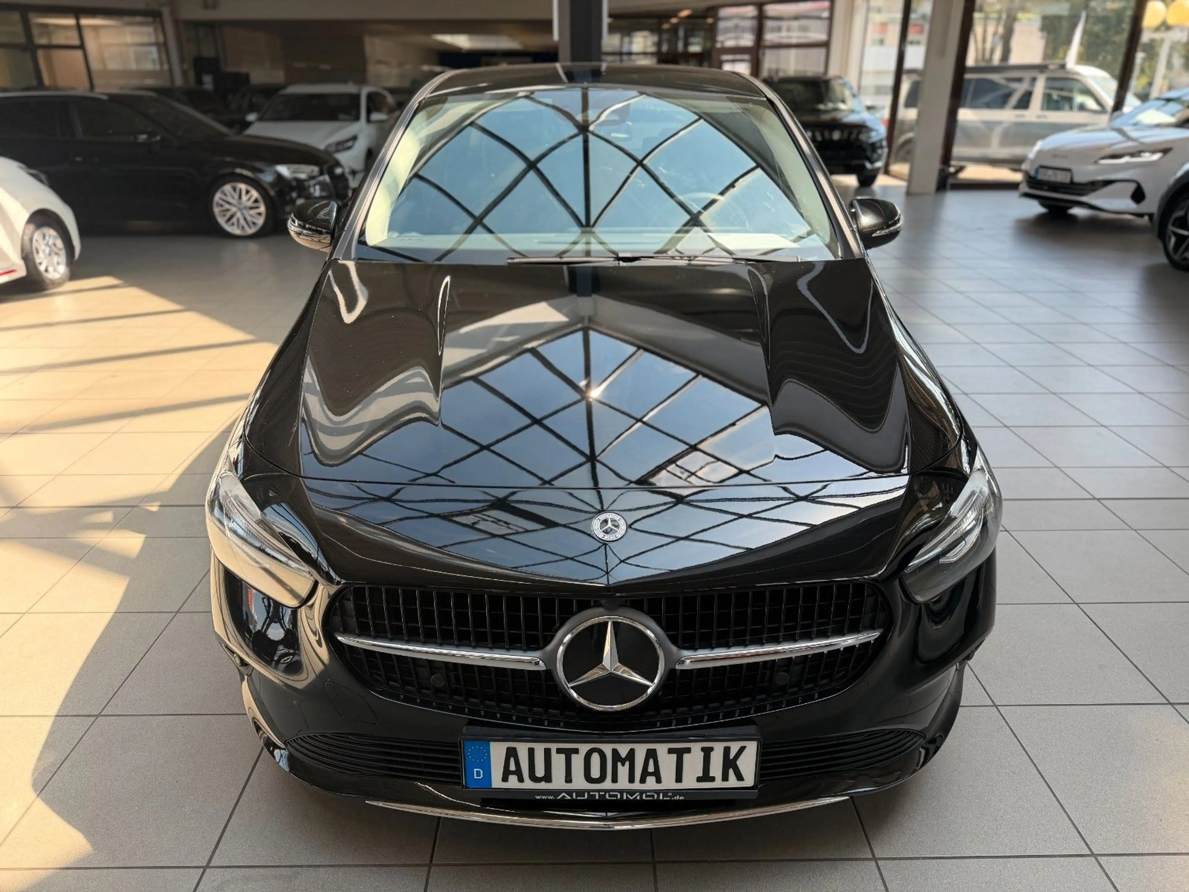 Mercedes-Benz B 200 Kamera, Wenig Km, Anhänga — photo 2