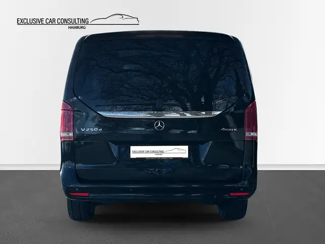 Mercedes-Benz V-Class view 5