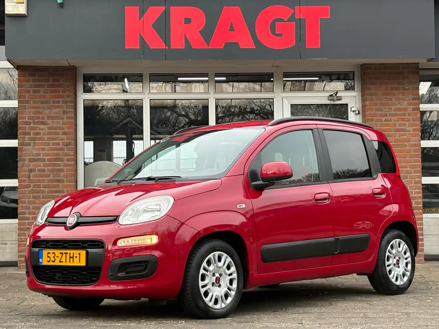 Fiat Panda Lounge 0.9 TwinAir 65 pk - Airco - hoge instap - z Rot - 1