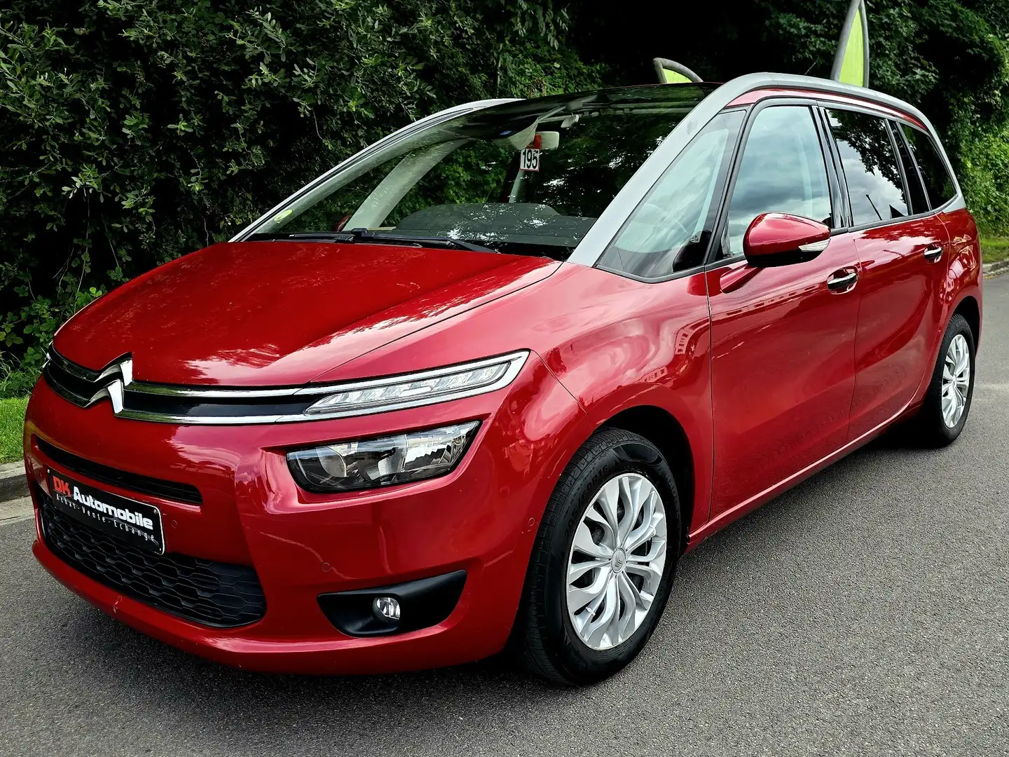 Citroen Grand C4 Picasso 1.6HDi * 7 PLACES * PARK ASSIST * GARANTIE * Rouge - 1