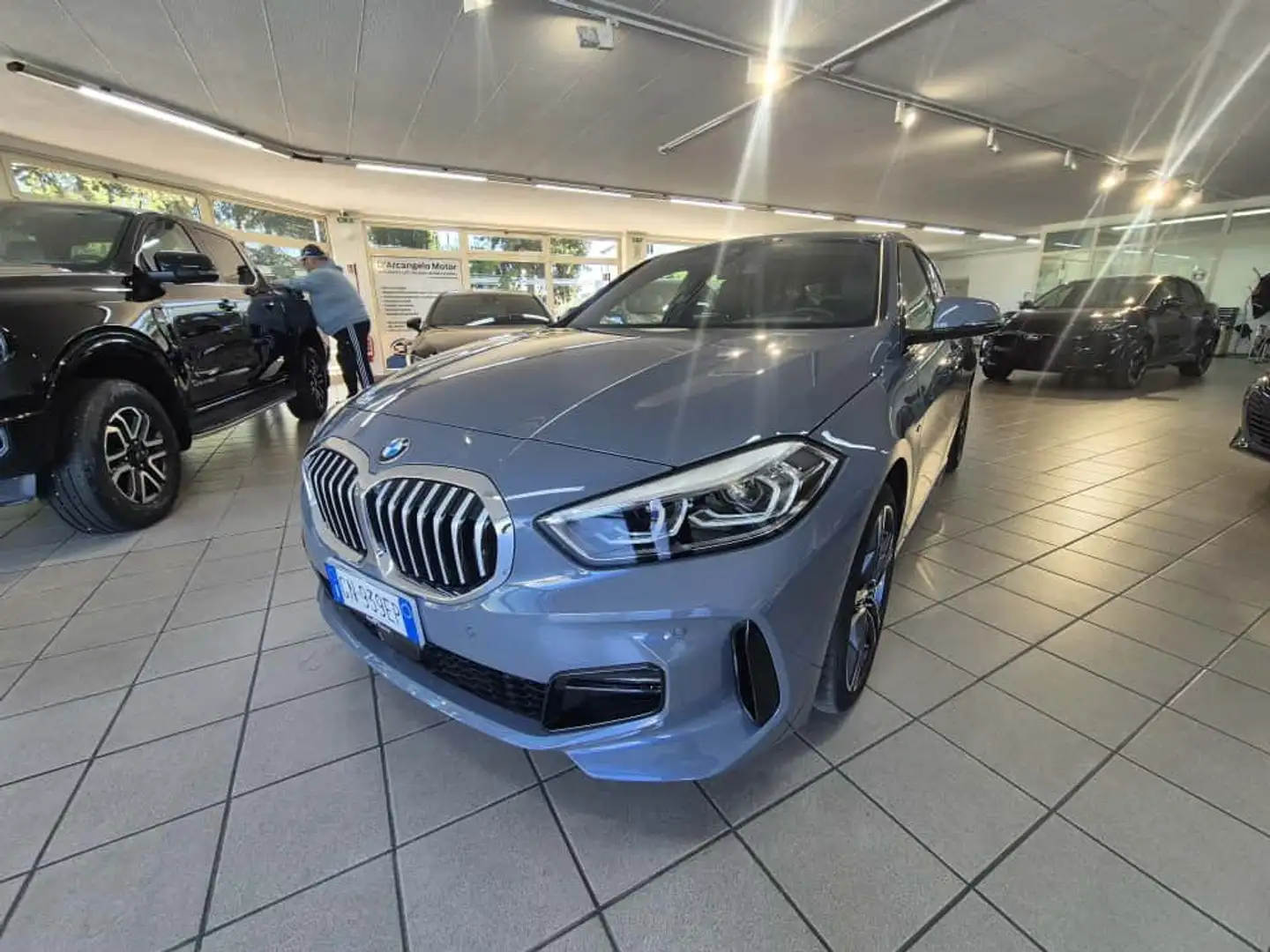 BMW 118 Serie 1 F40 118i Msport 136cv Grijs - 1