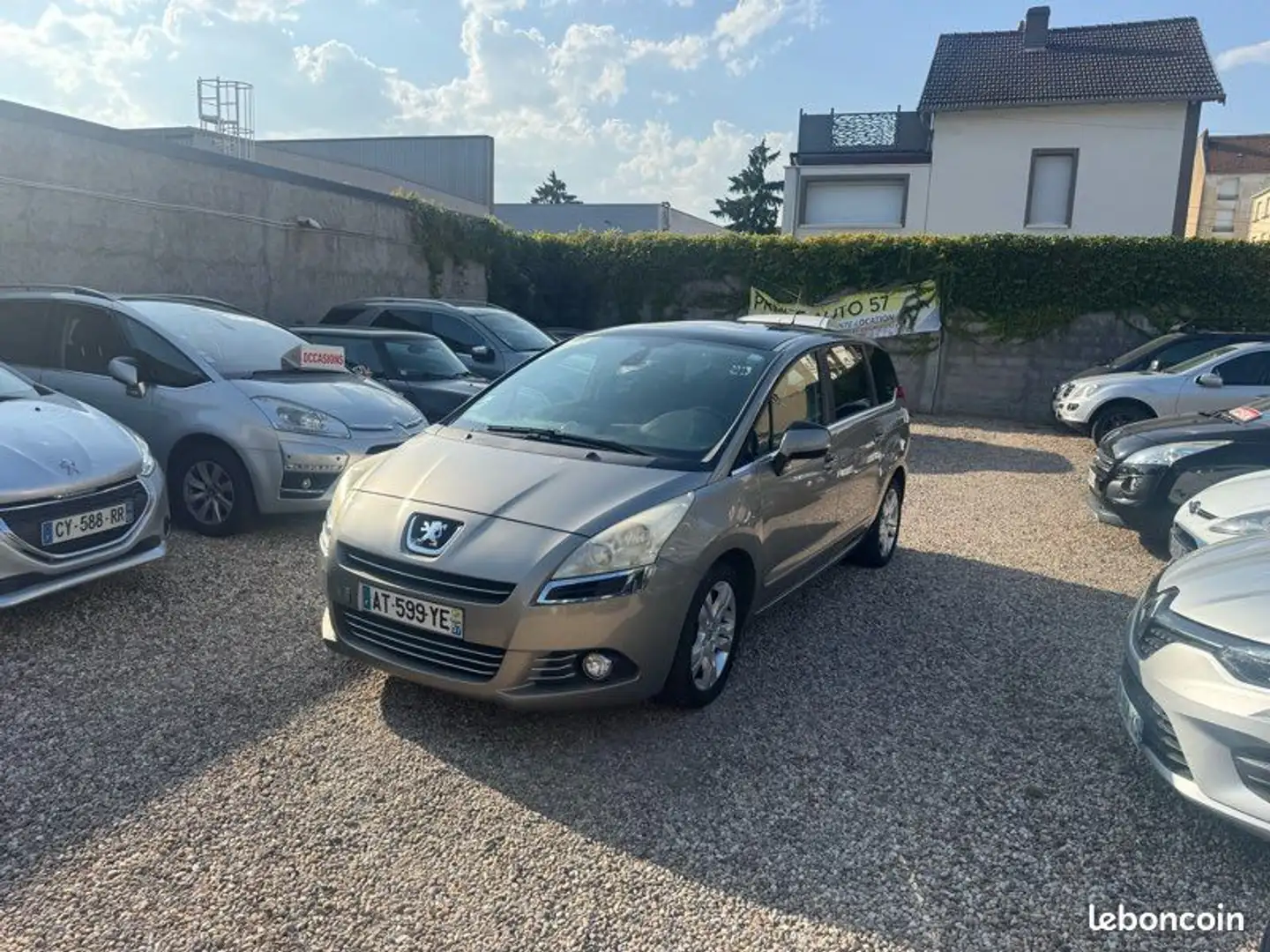 Peugeot 5008 1.6 HDI 112 ch 7 Place - 1