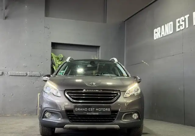 Peugeot 2008 view 3
