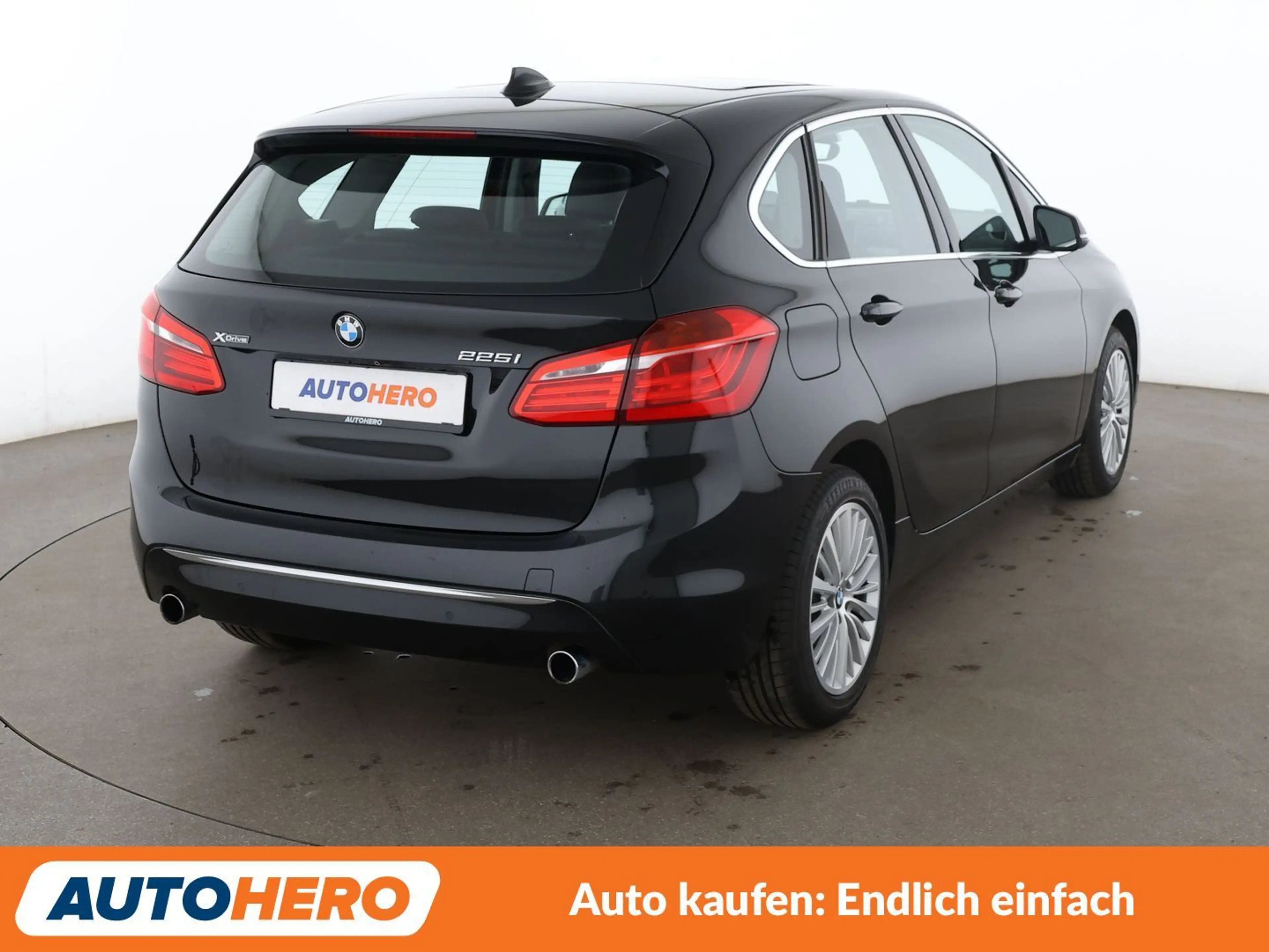 BMW 225 225i Active Tourer xDrive Luxury Line — photo 6