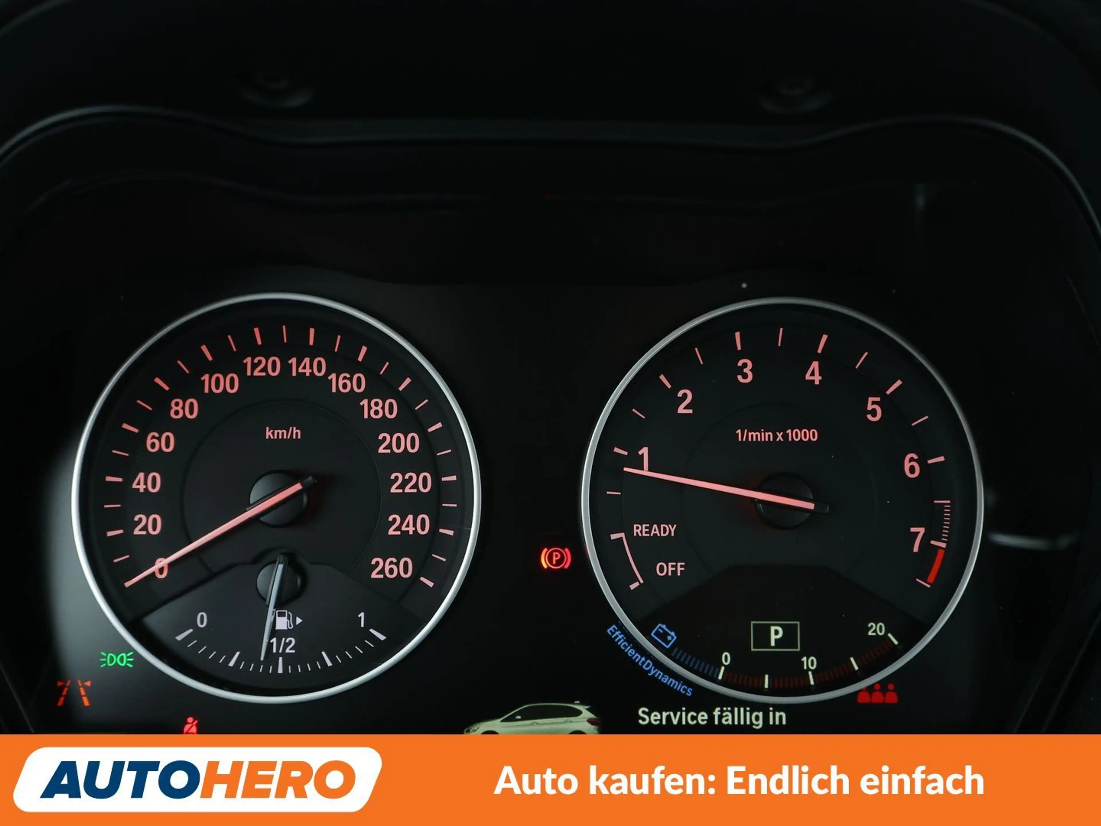 BMW 225 225i Active Tourer xDrive Luxury Line — photo 20