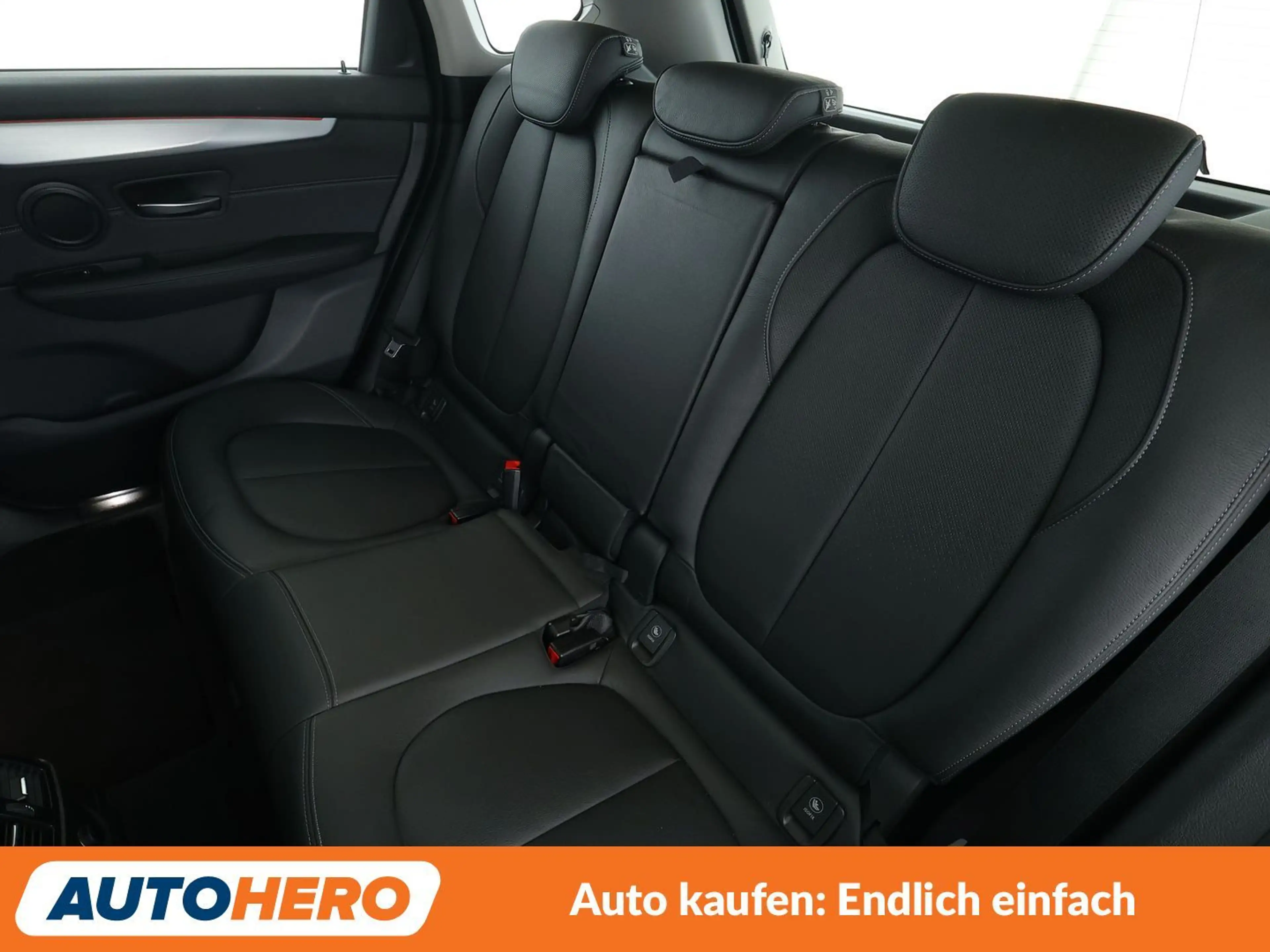BMW 225 225i Active Tourer xDrive Luxury Line — photo 14